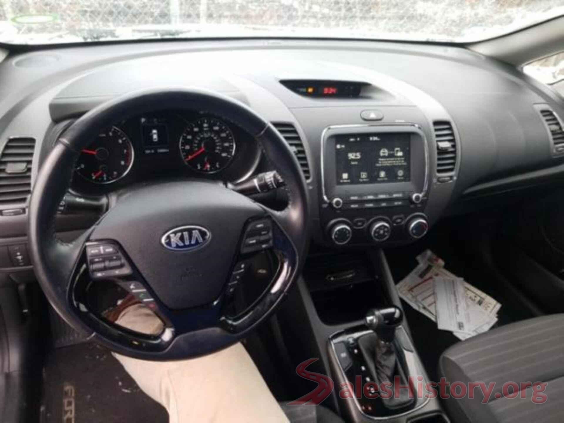 3KPFL4A70HE143411 2017 KIA FORTE