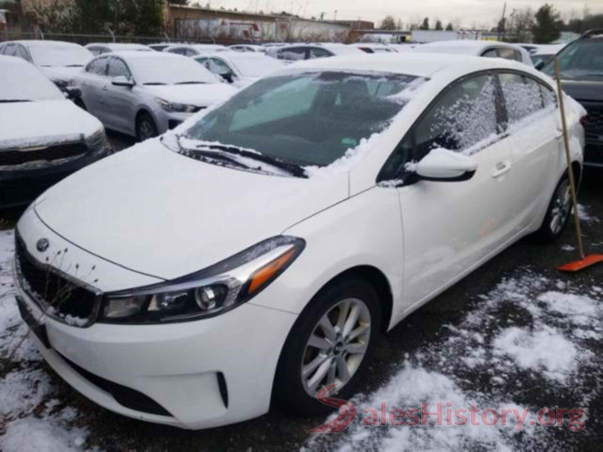 3KPFL4A70HE143411 2017 KIA FORTE