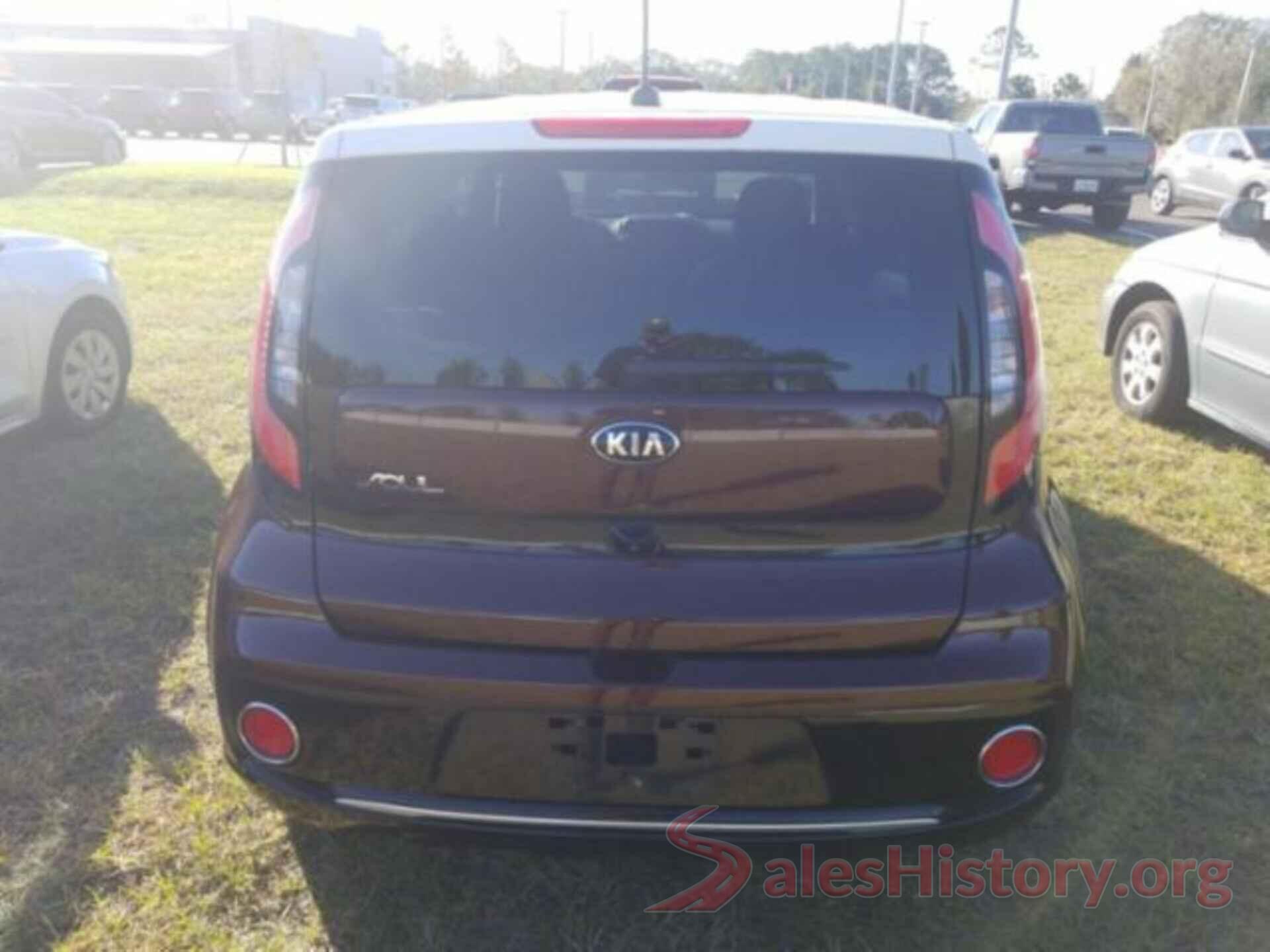 KNDJP3A52H7487121 2017 KIA SOUL