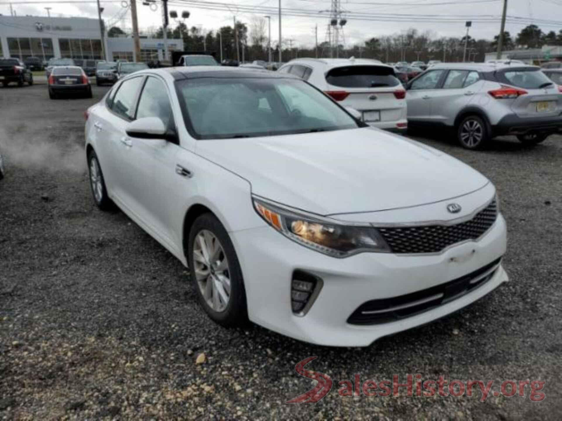 5XXGU4L31JG221445 2018 KIA OPTIMA