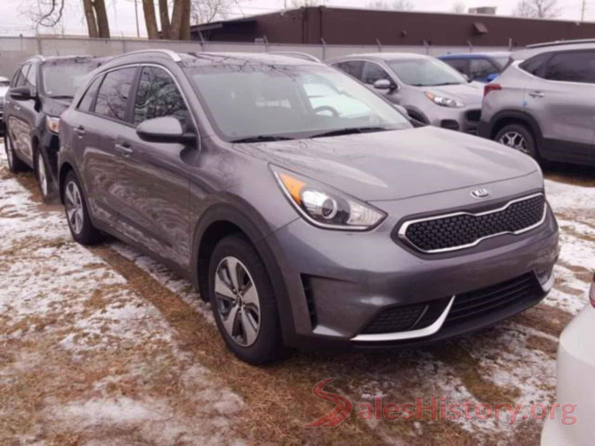 KNDCB3LC7J5122759 2018 KIA NIRO