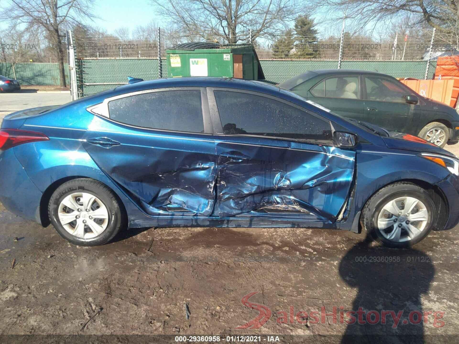 5NPDH4AE1GH758860 2016 HYUNDAI ELANTRA