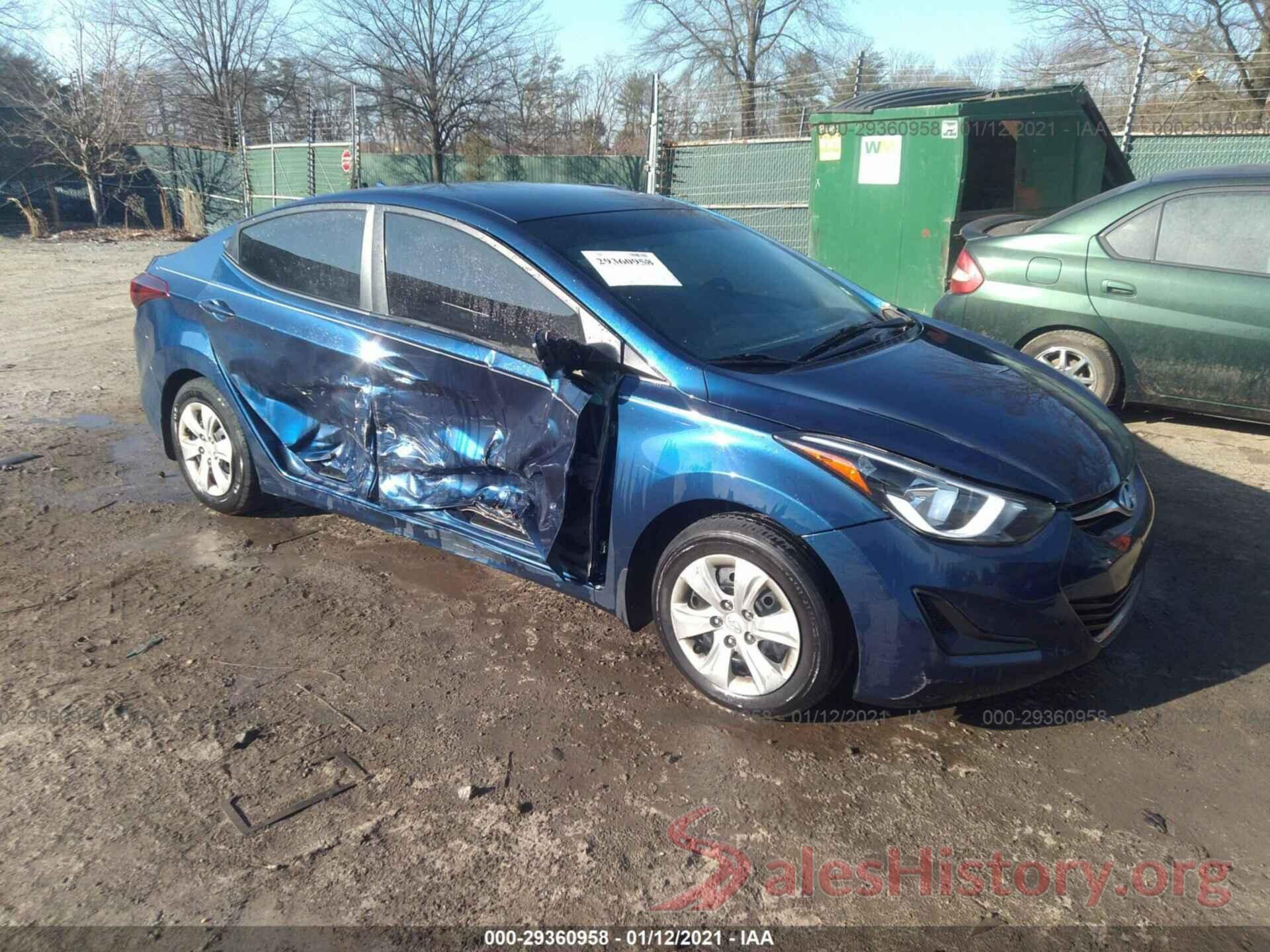 5NPDH4AE1GH758860 2016 HYUNDAI ELANTRA