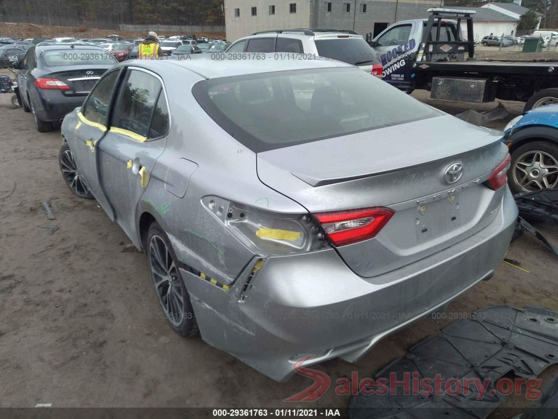 JTNB11HK6J3015275 2018 TOYOTA CAMRY