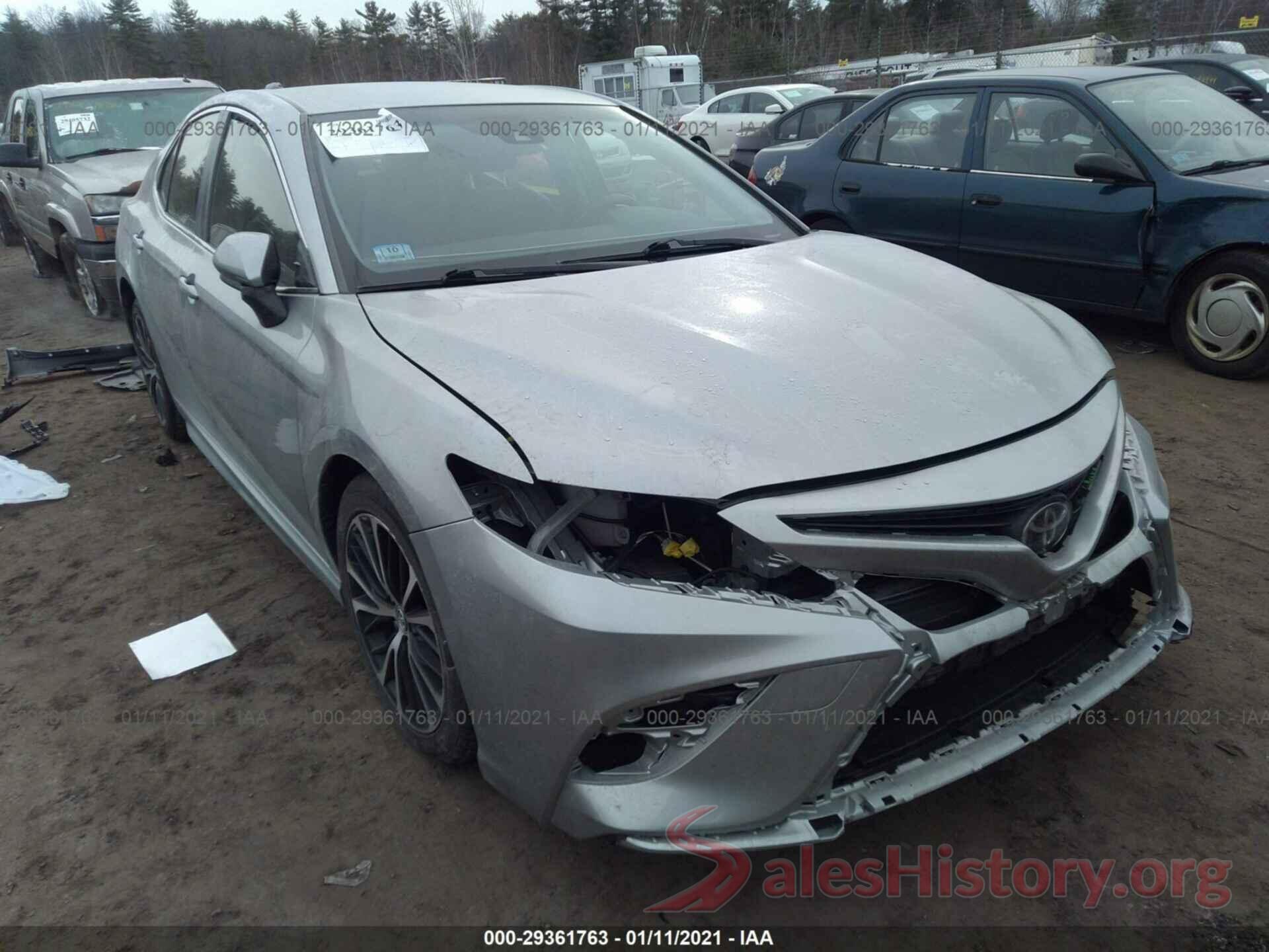 JTNB11HK6J3015275 2018 TOYOTA CAMRY