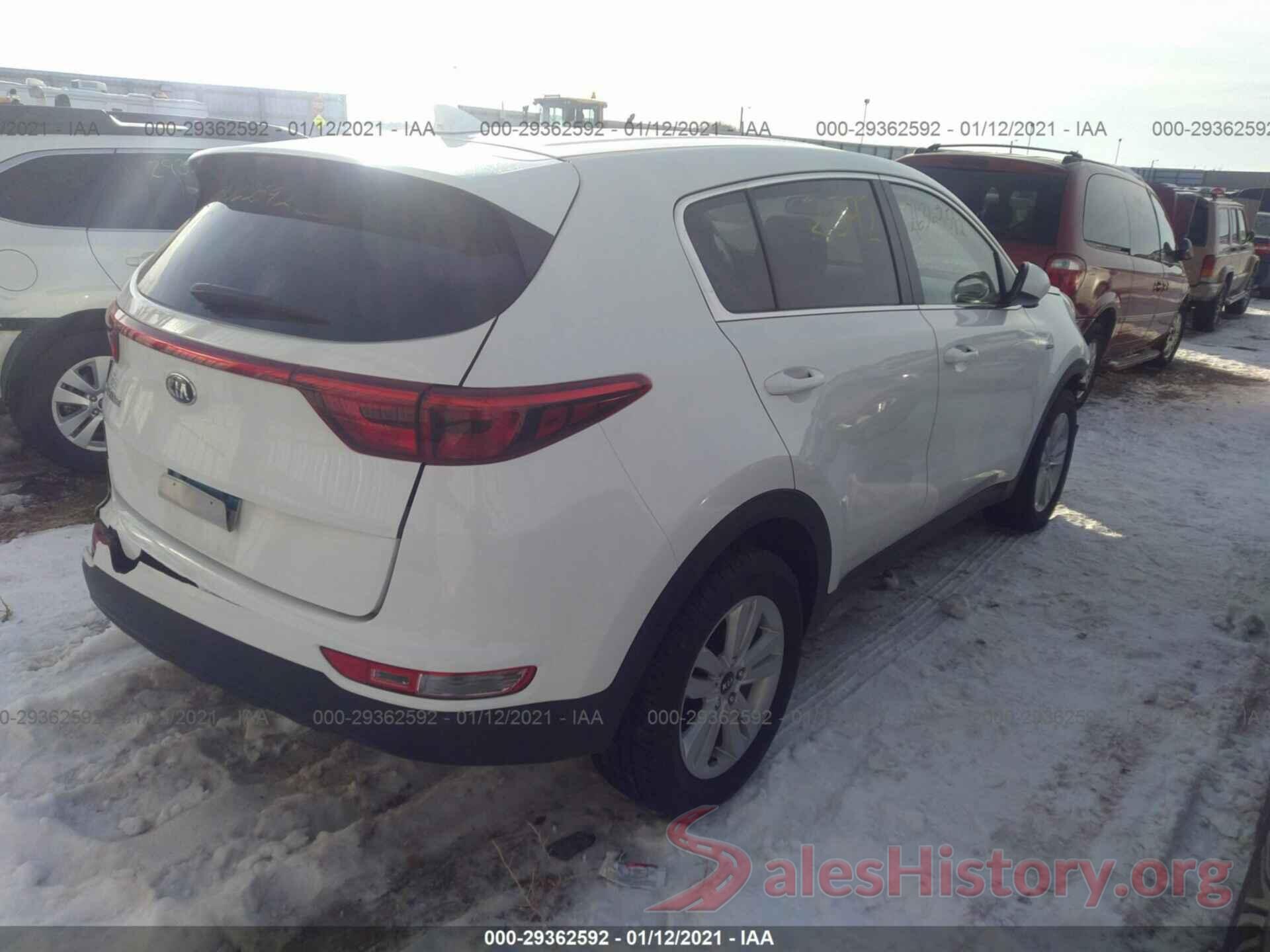 KNDPMCAC9J7383992 2018 KIA SPORTAGE