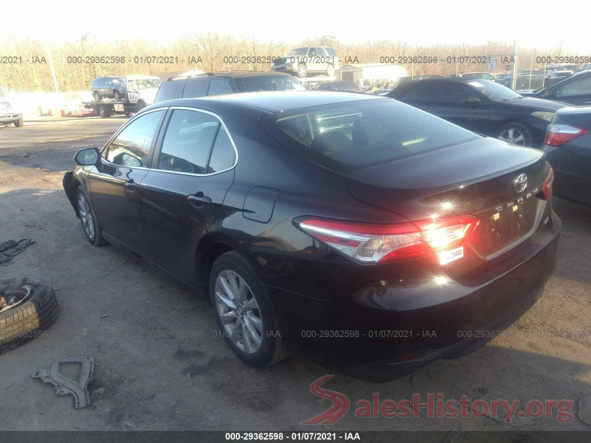 4T1B11HK9JU580680 2018 TOYOTA CAMRY