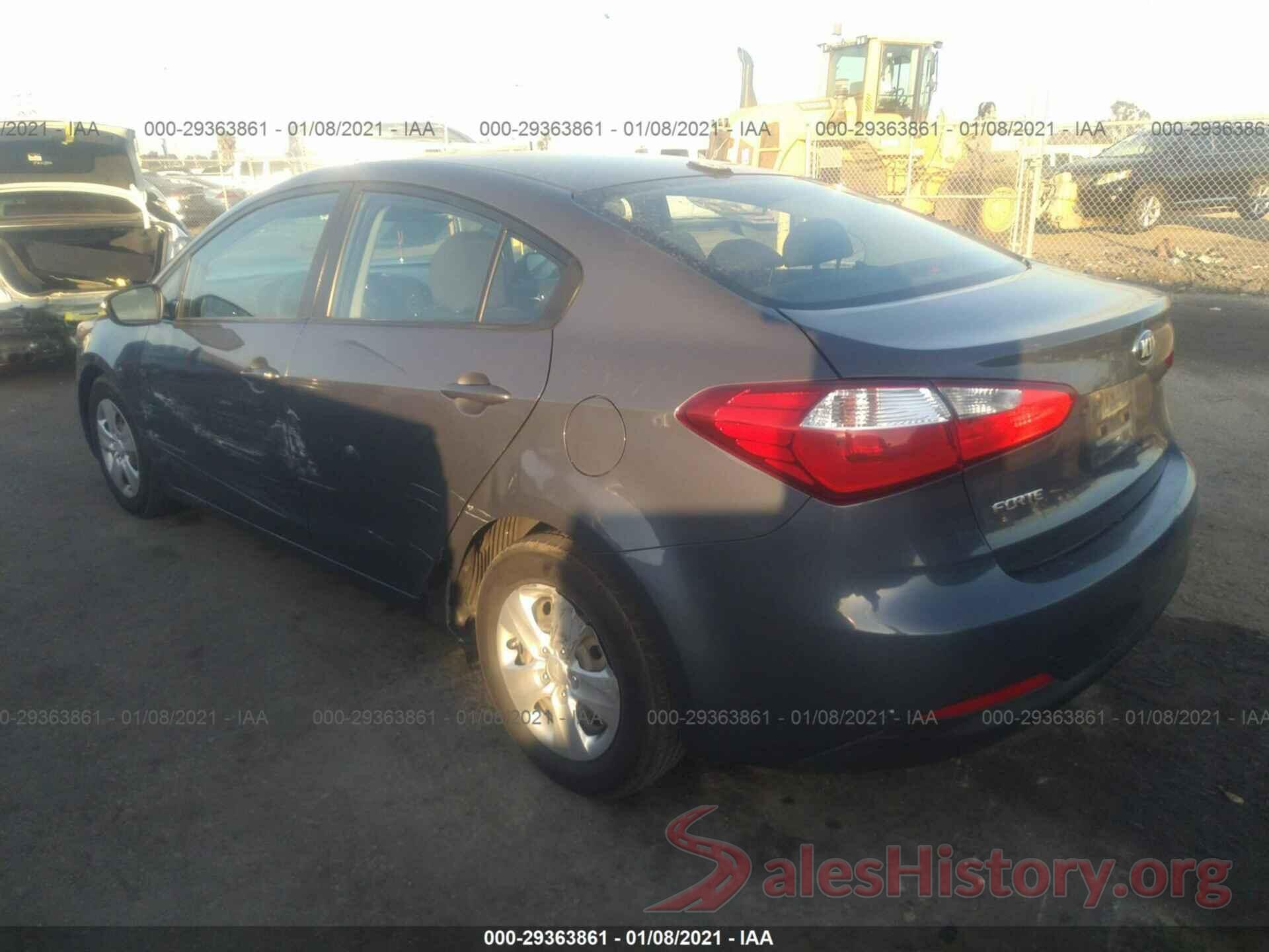 KNAFX4A63G5549122 2016 KIA FORTE