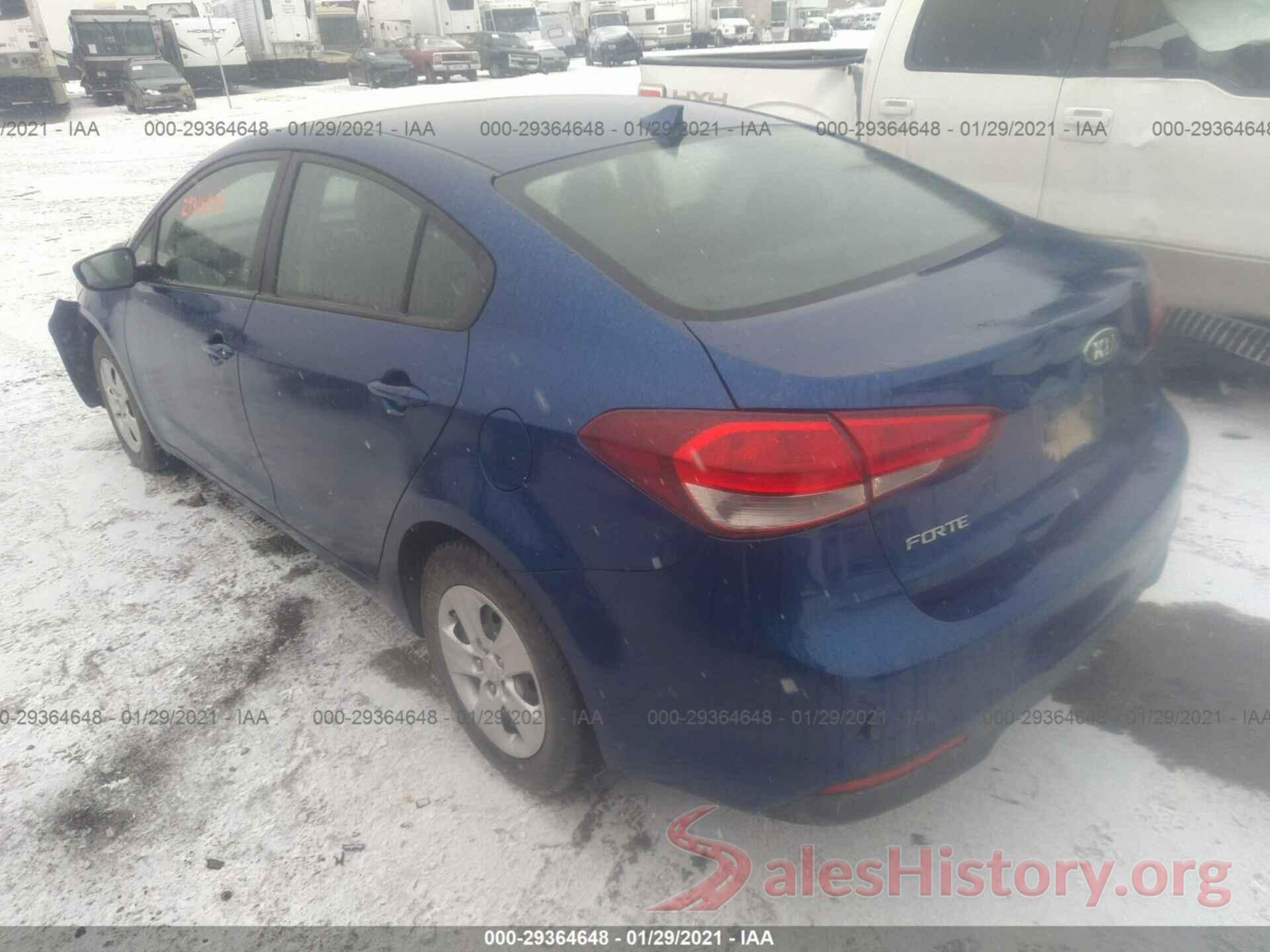 3KPFK4A70JE279773 2018 KIA FORTE