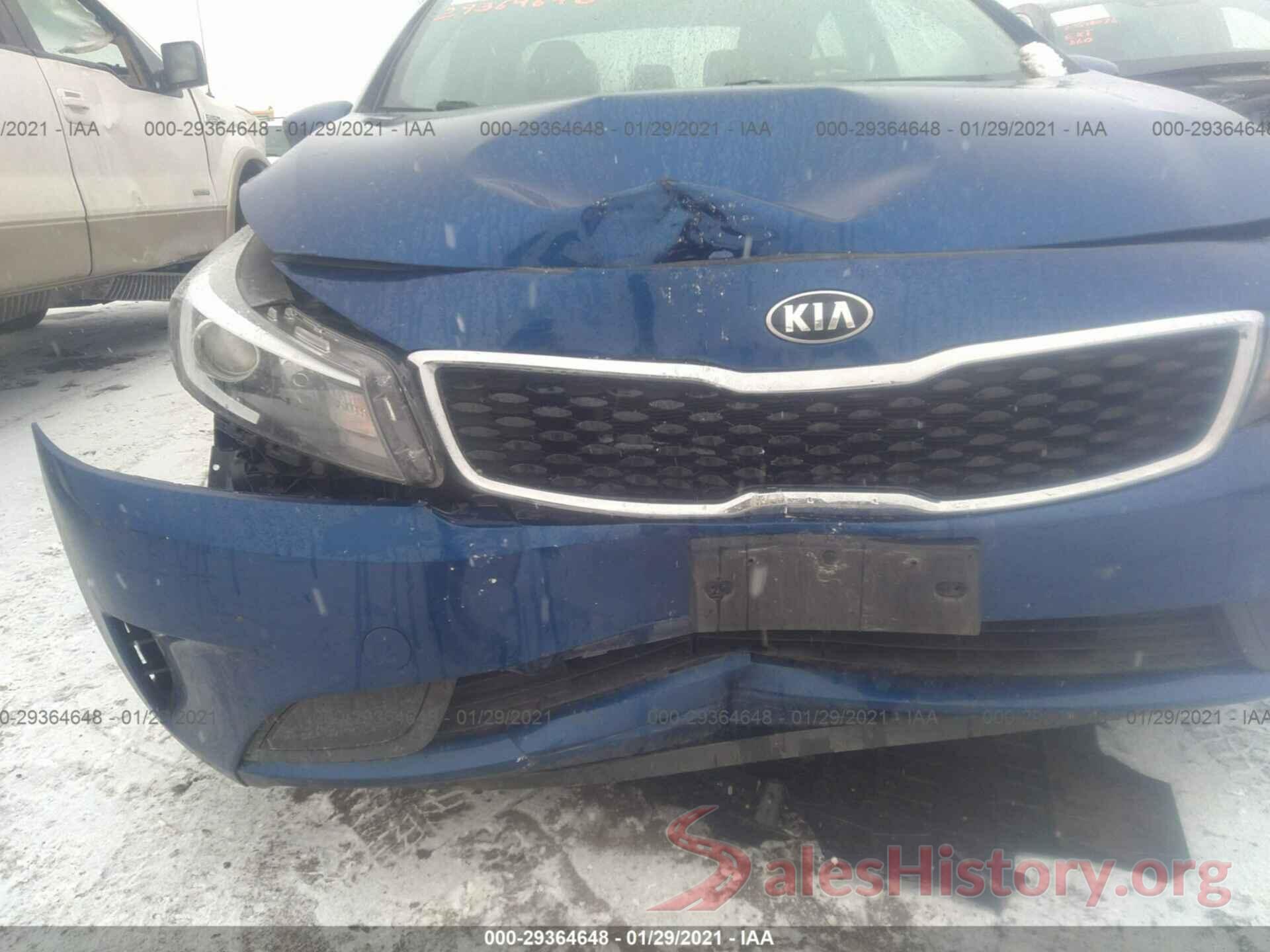 3KPFK4A70JE279773 2018 KIA FORTE