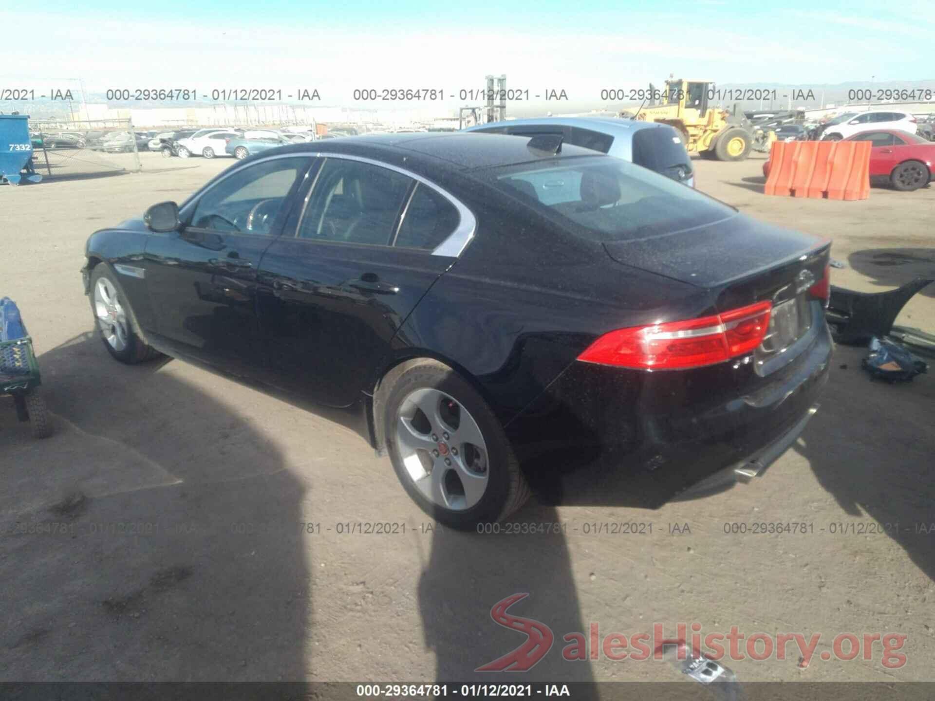 SAJAR4FX8JCP26826 2018 JAGUAR XE