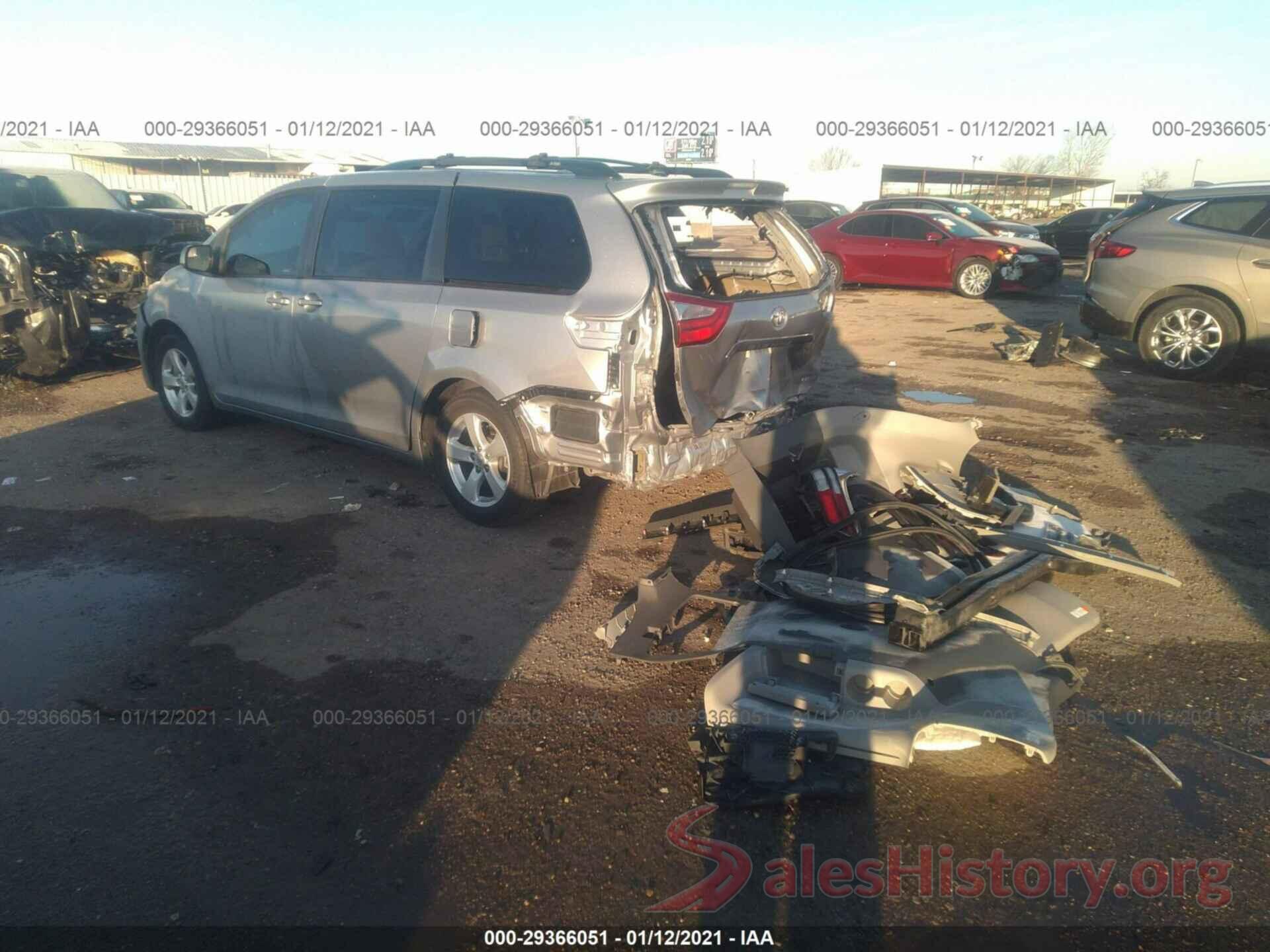 5TDKZ3DC8HS892575 2017 TOYOTA SIENNA