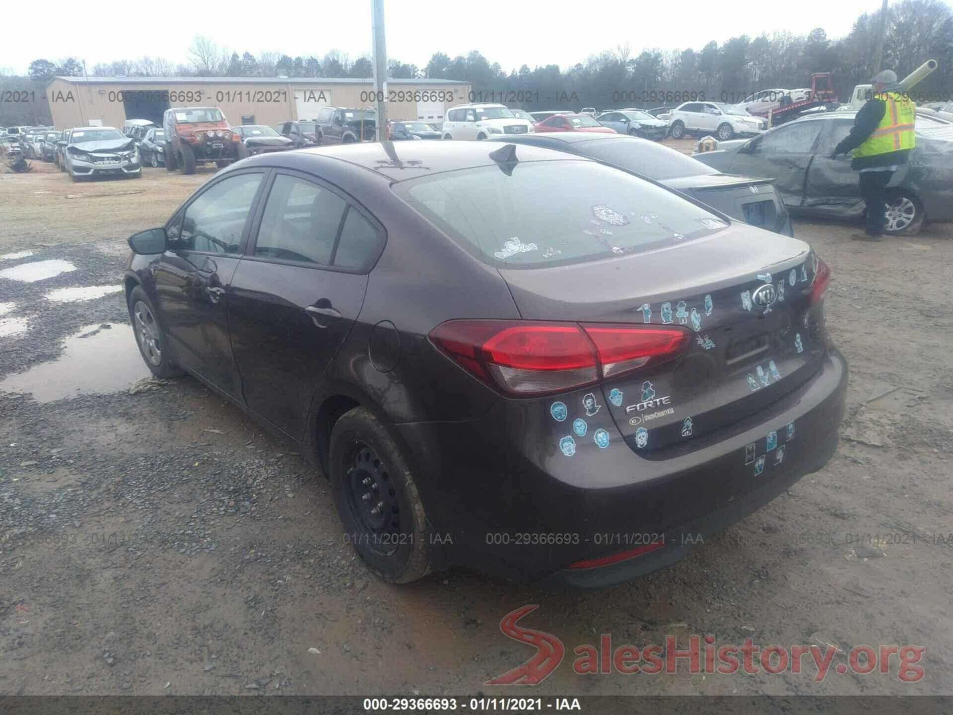 3KPFK4A76HE140614 2017 KIA FORTE