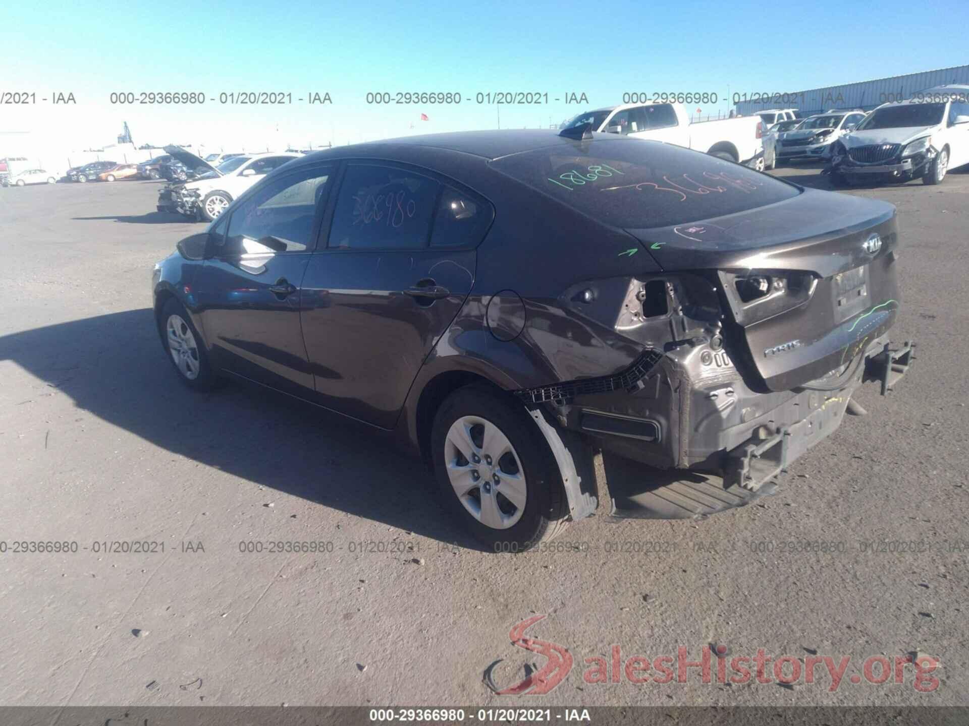 3KPFL4A71JE164225 2018 KIA FORTE