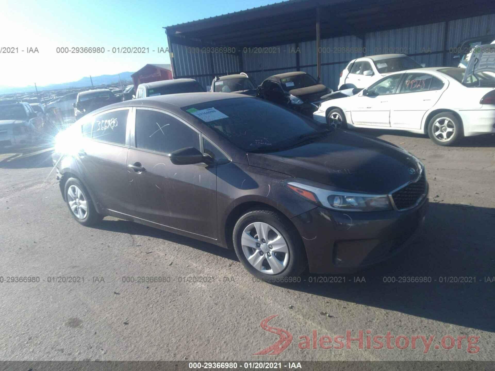 3KPFL4A71JE164225 2018 KIA FORTE