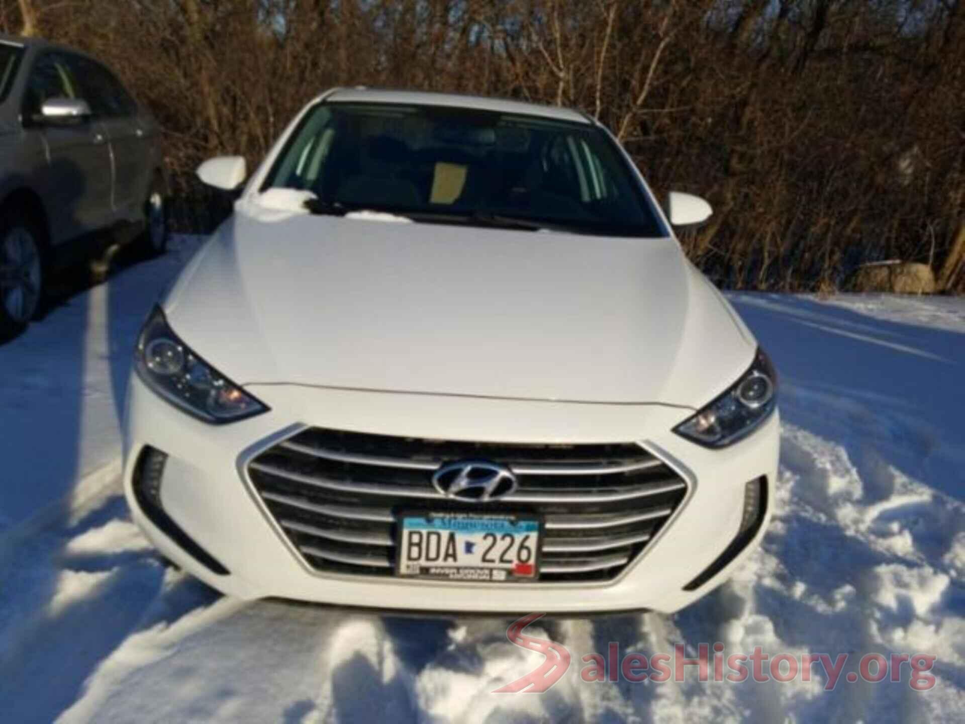 5NPD84LFXJH265708 2018 HYUNDAI ELANTRA