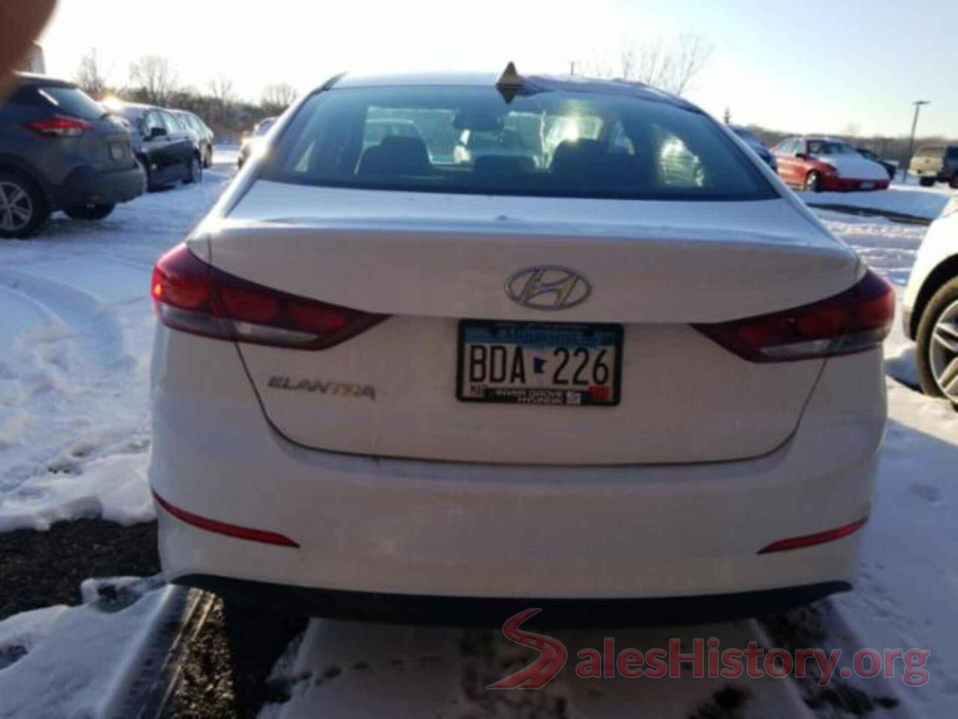 5NPD84LFXJH265708 2018 HYUNDAI ELANTRA