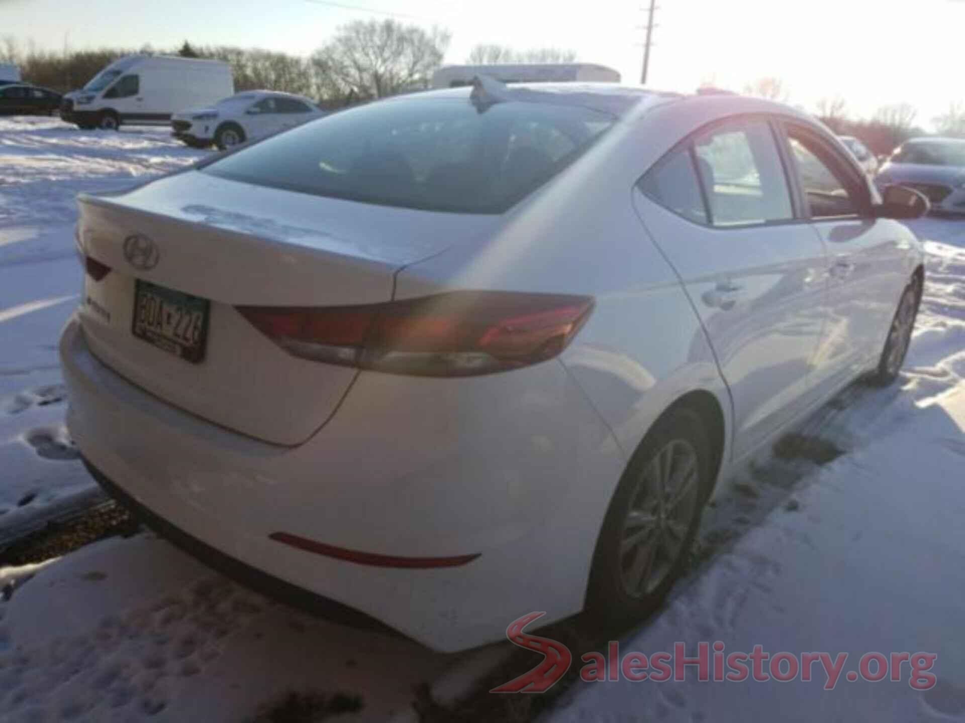 5NPD84LFXJH265708 2018 HYUNDAI ELANTRA