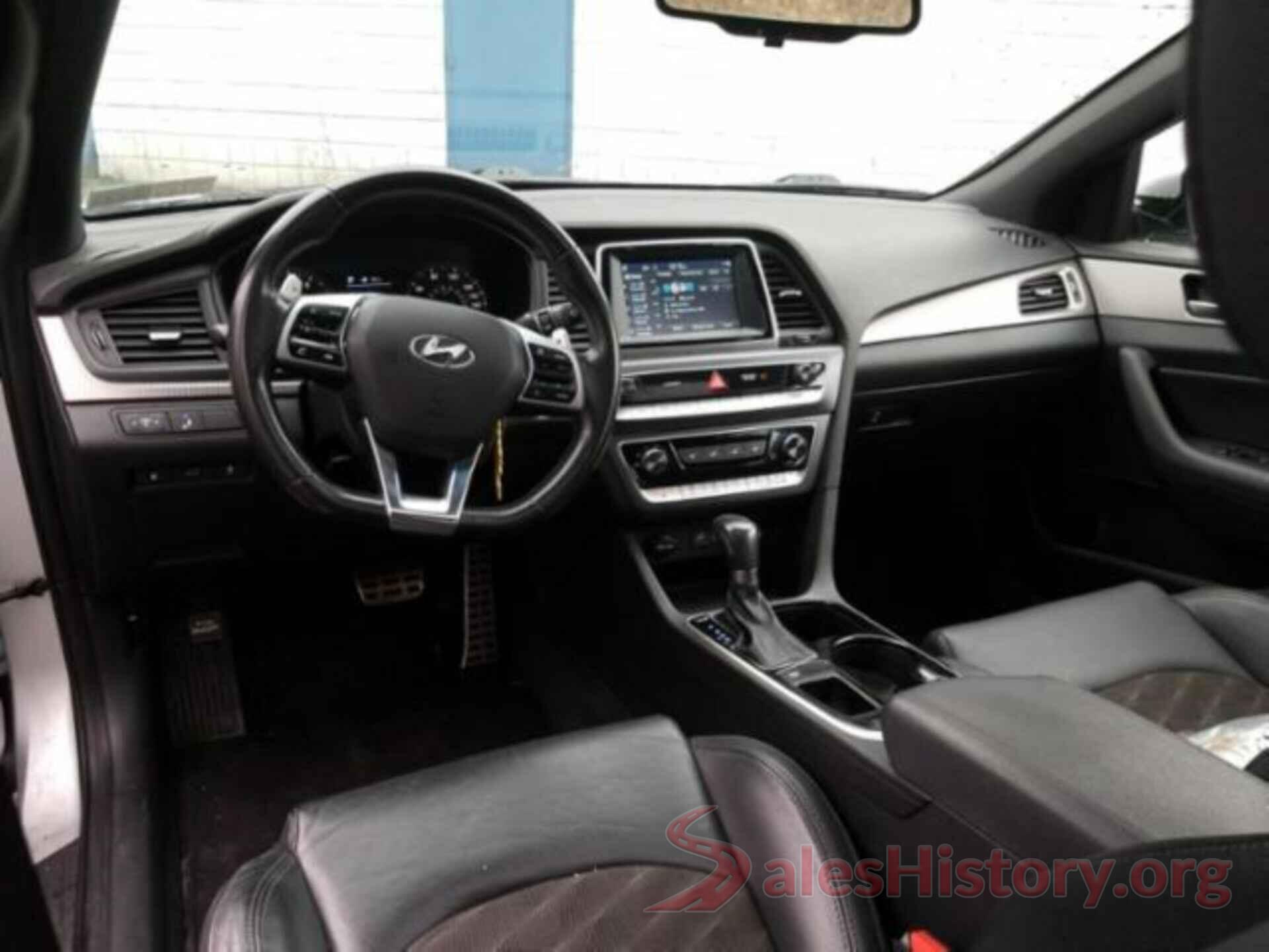 5NPE34AF9JH682131 2018 HYUNDAI SONATA