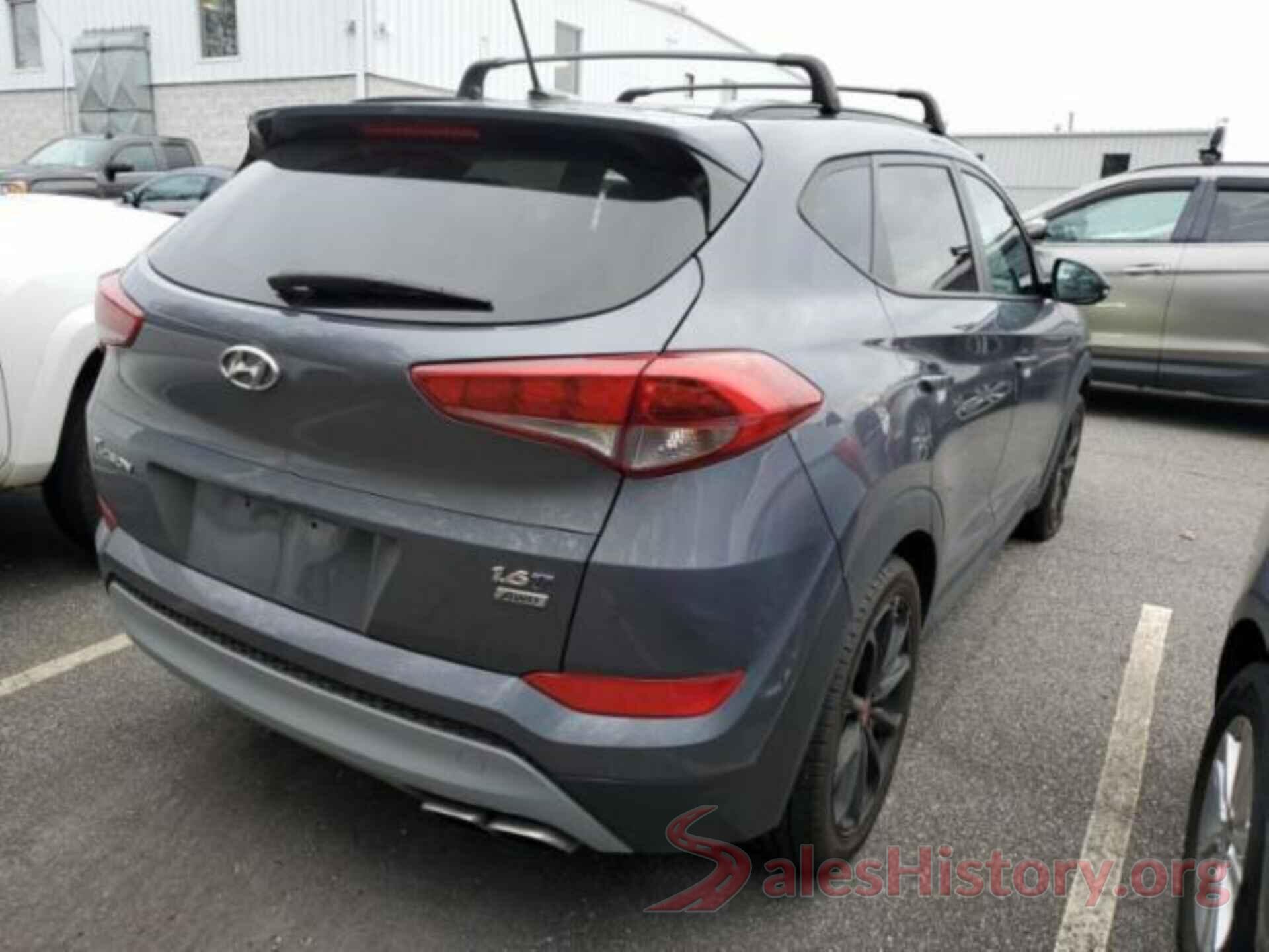 KM8J3CA20HU504500 2017 HYUNDAI TUCSON