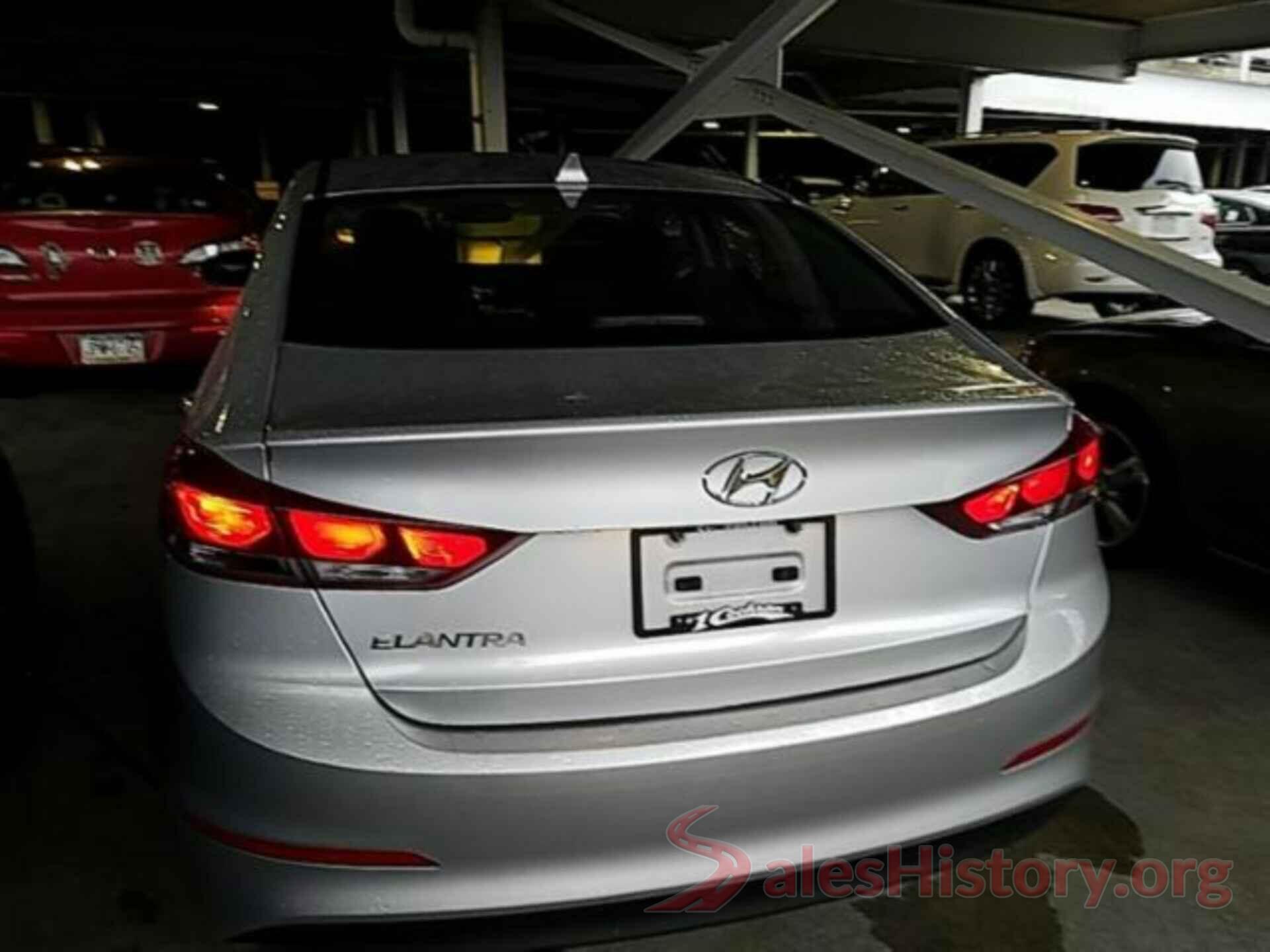 5NPD84LF5JH283680 2018 HYUNDAI ELANTRA