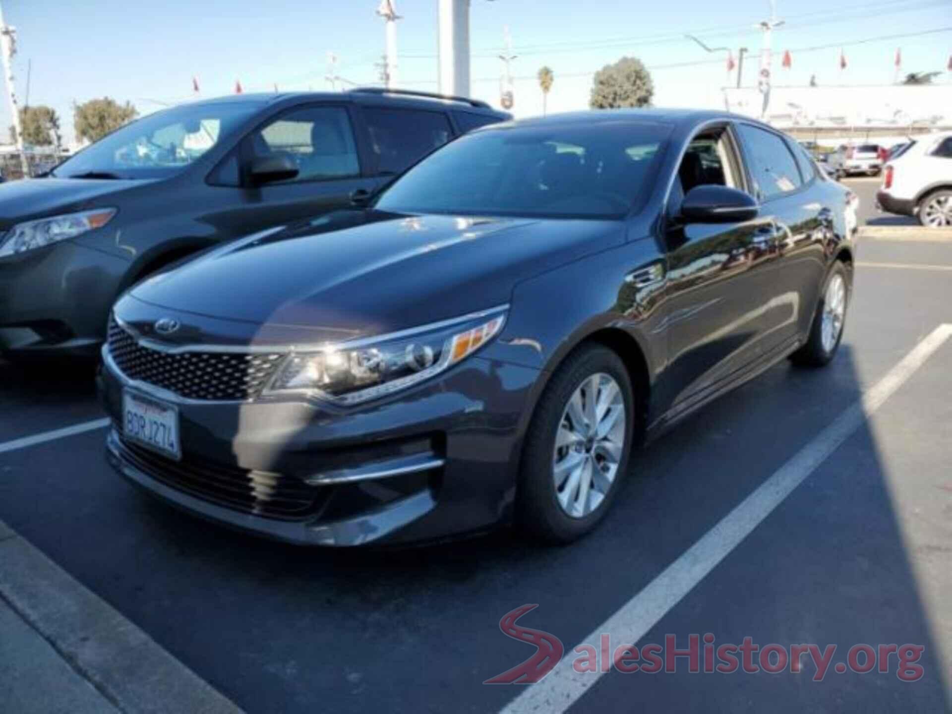 5XXGU4L31JG225625 2018 KIA OPTIMA