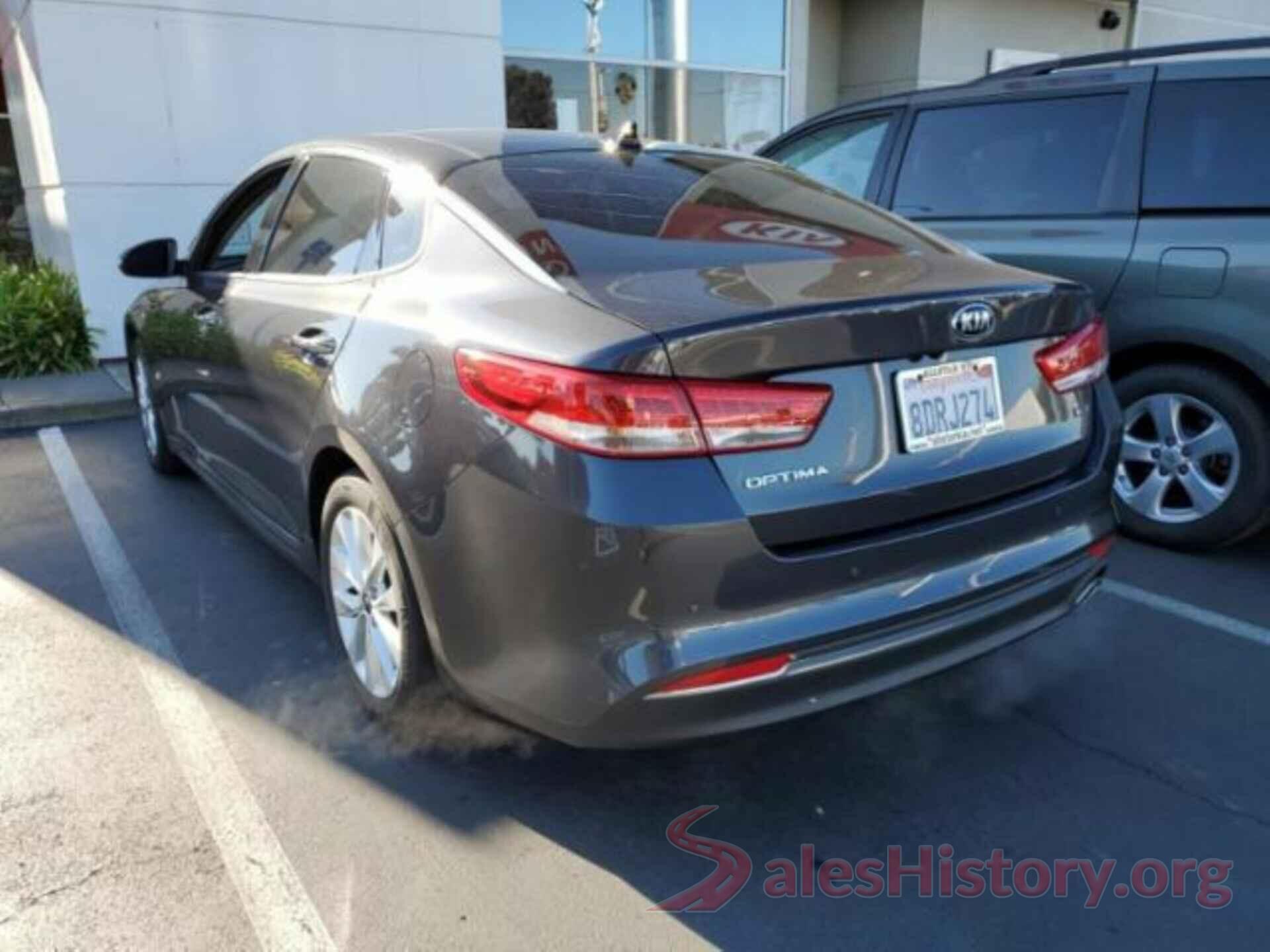 5XXGU4L31JG225625 2018 KIA OPTIMA