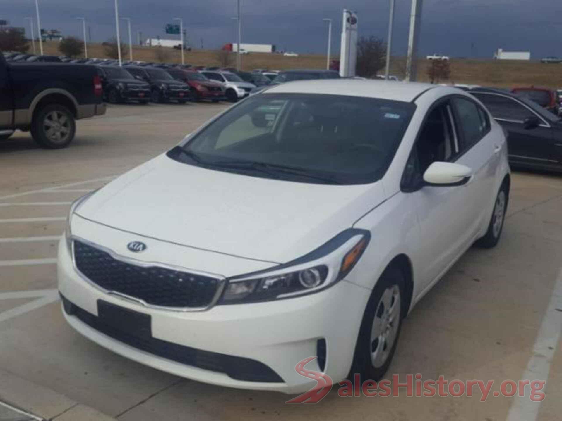 3KPFK4A74JE254391 2018 KIA FORTE