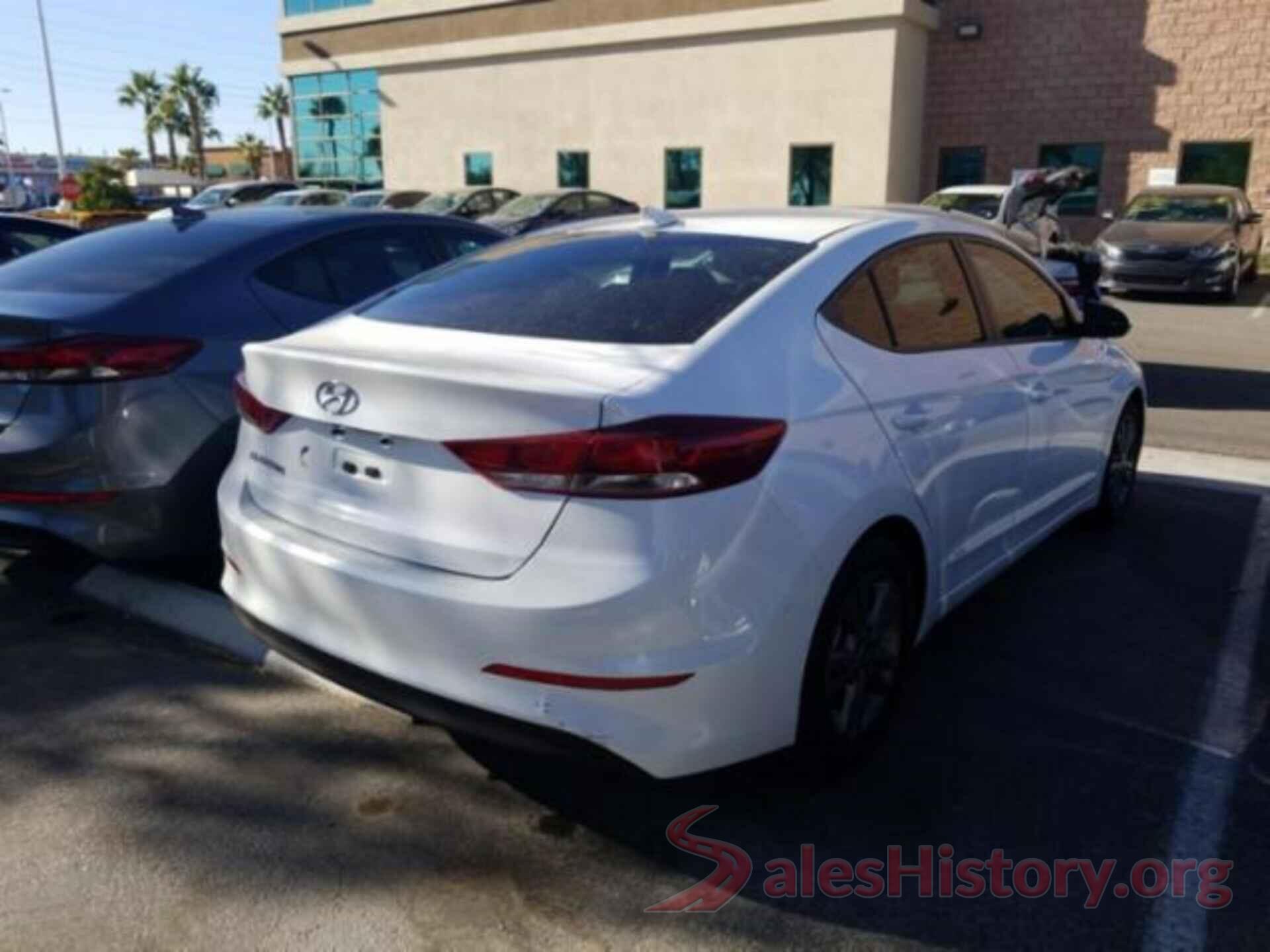 5NPD84LF6JH292677 2018 HYUNDAI ELANTRA