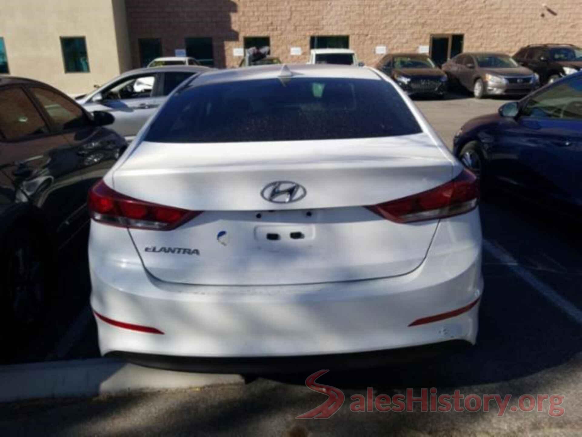 5NPD84LF6JH292677 2018 HYUNDAI ELANTRA