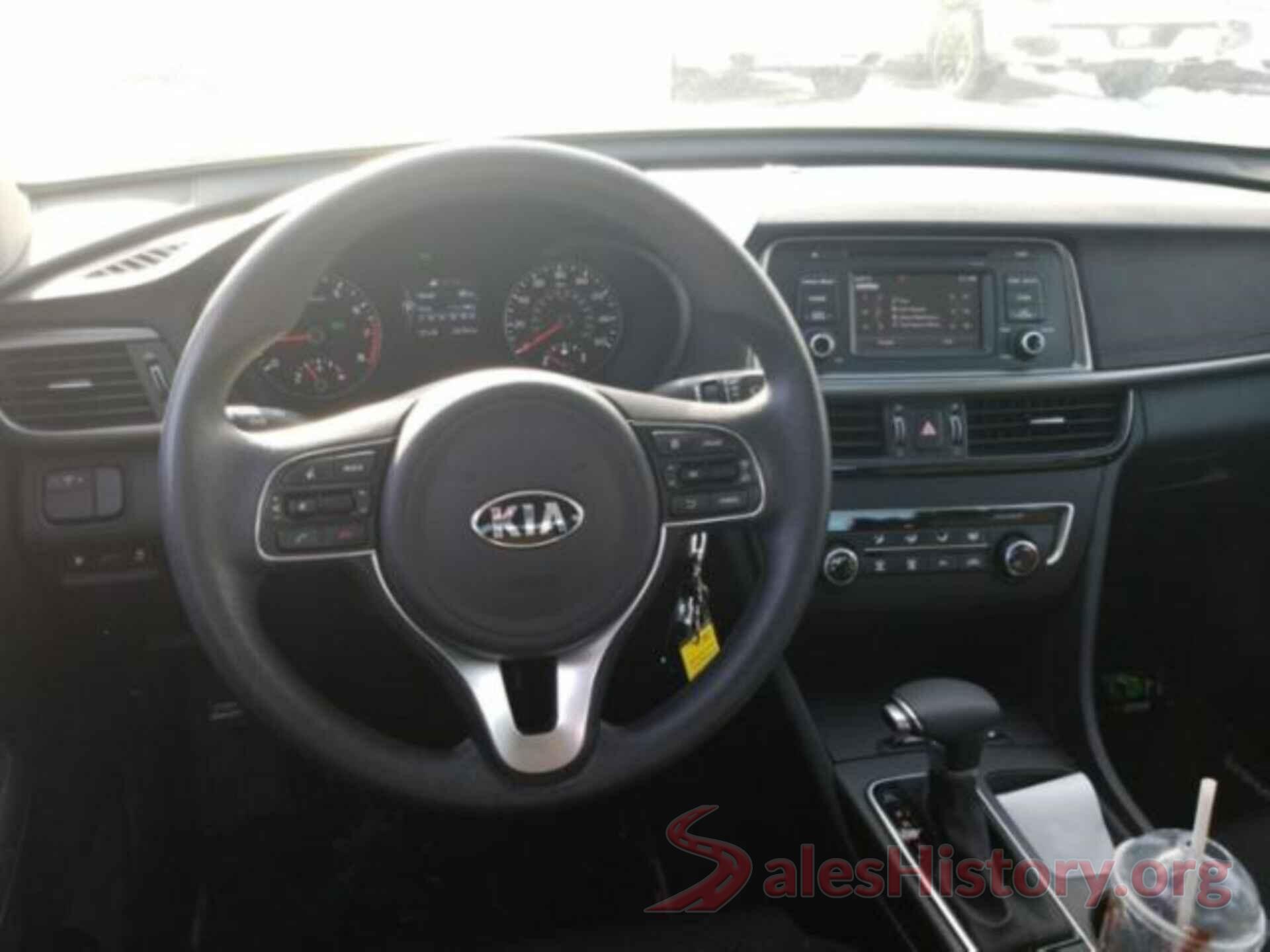 KNAGT4L3XH5161213 2017 KIA OPTIMA