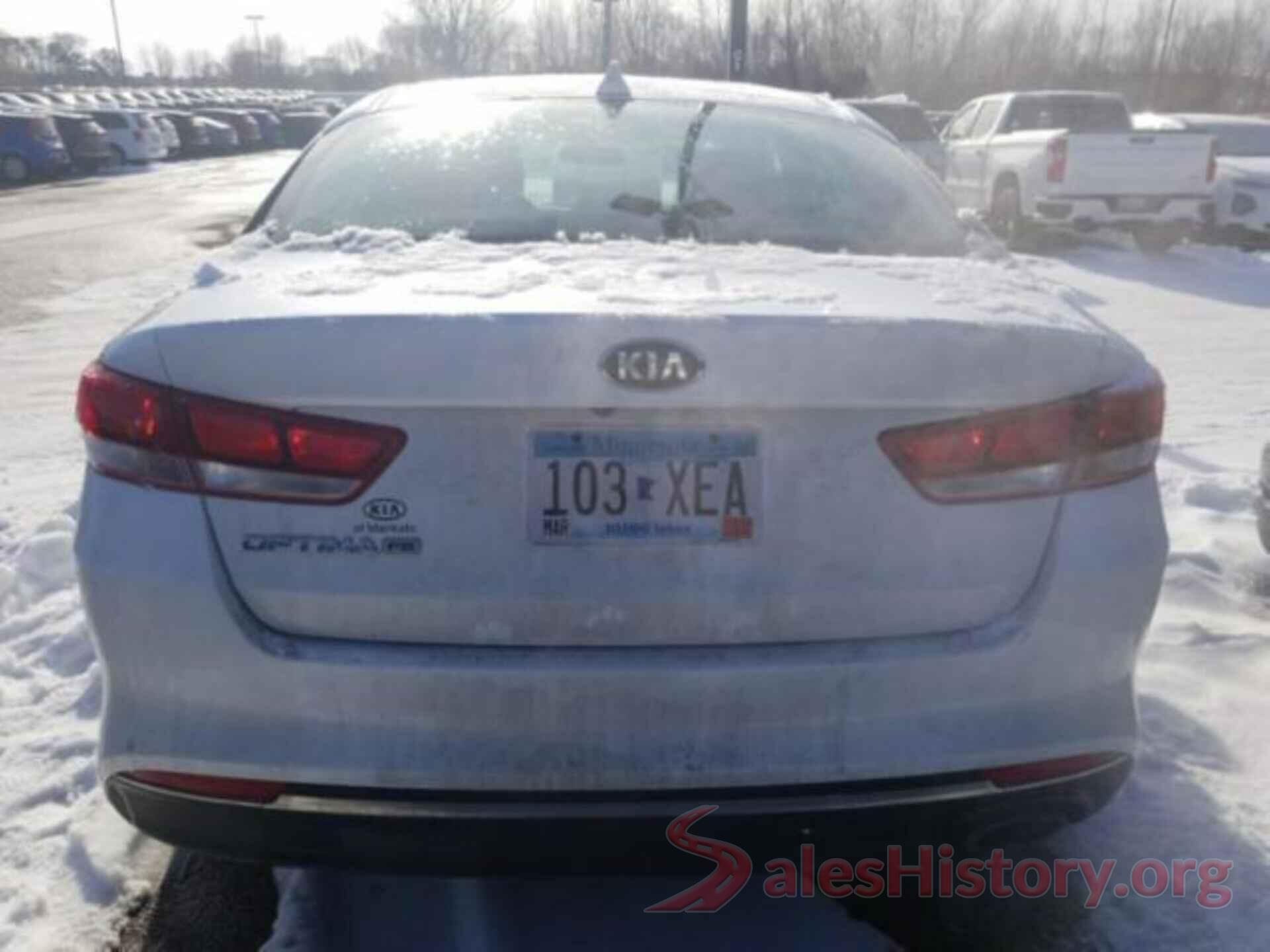 KNAGT4L3XH5161213 2017 KIA OPTIMA