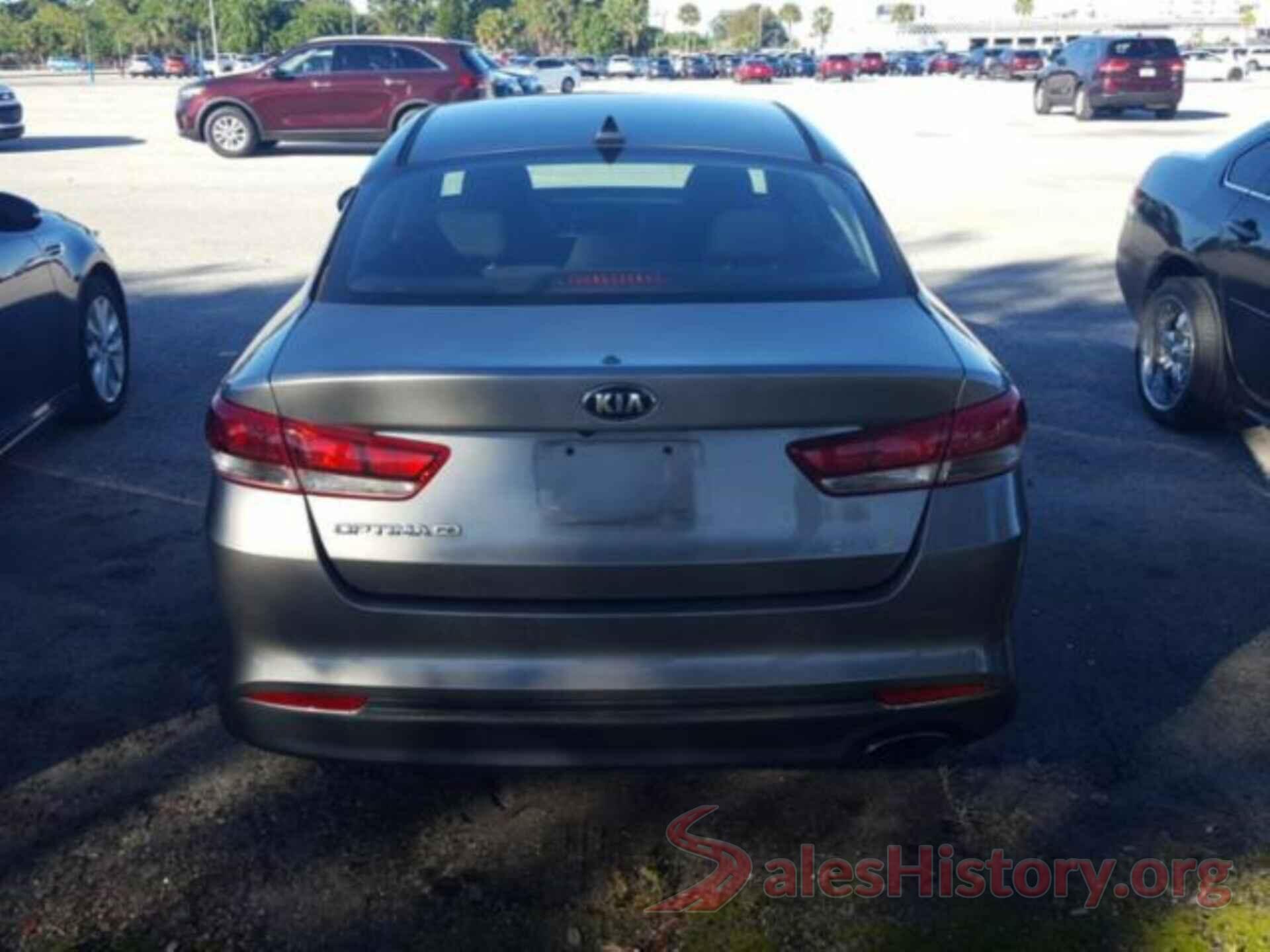 5XXGT4L38JG227911 2018 KIA OPTIMA