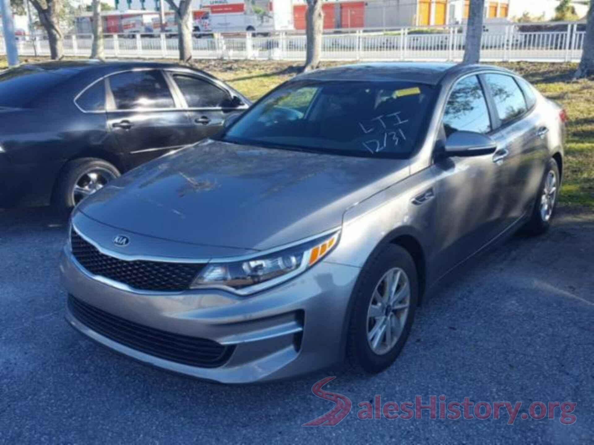 5XXGT4L38JG227911 2018 KIA OPTIMA