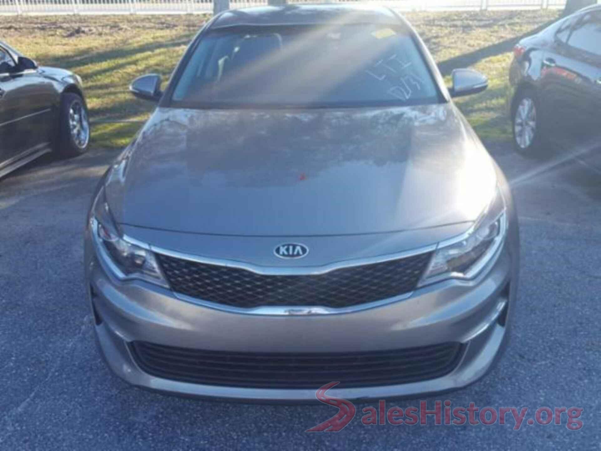 5XXGT4L38JG227911 2018 KIA OPTIMA