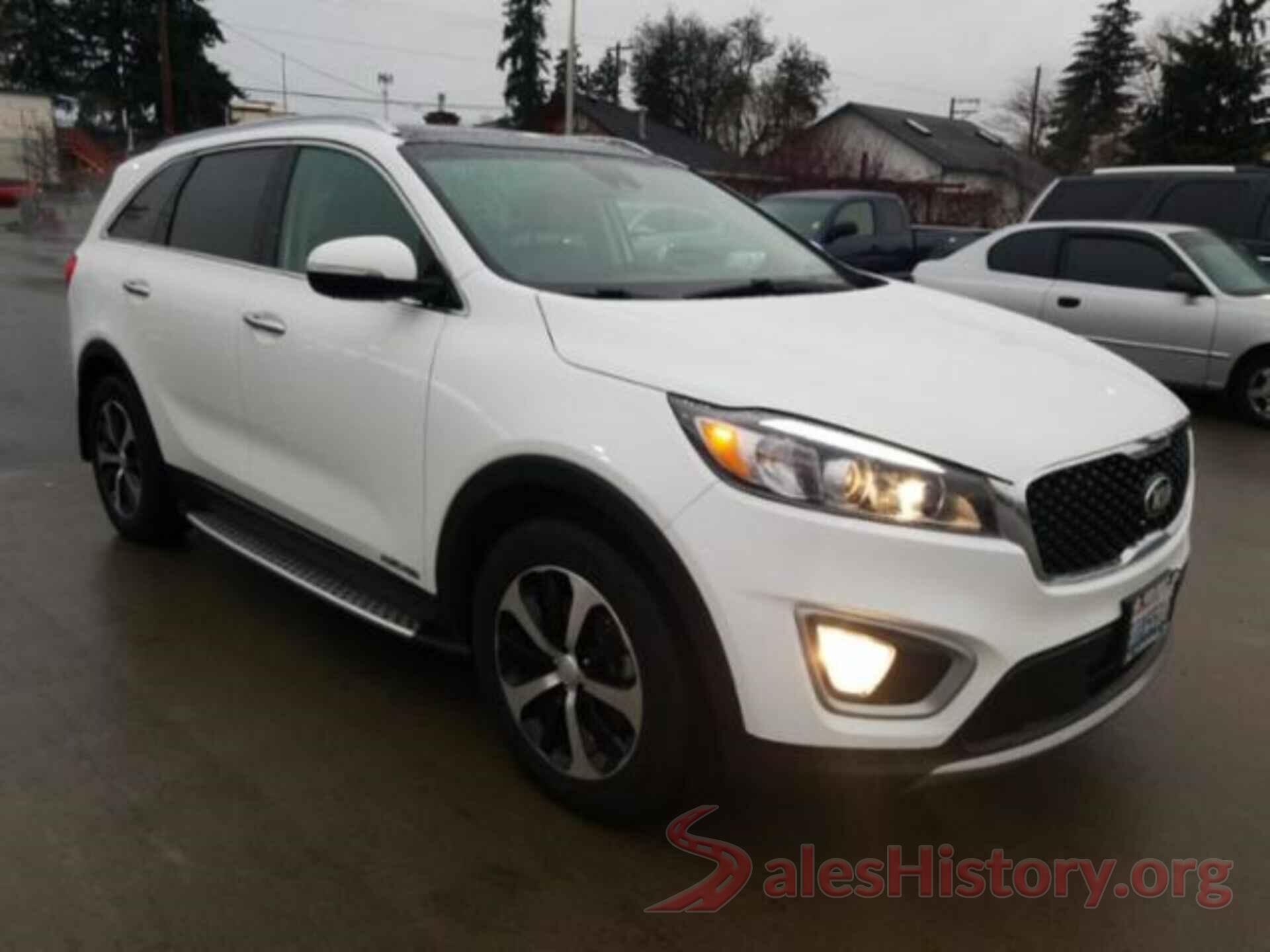 5XYPHDA50JG363015 2018 KIA SORENTO