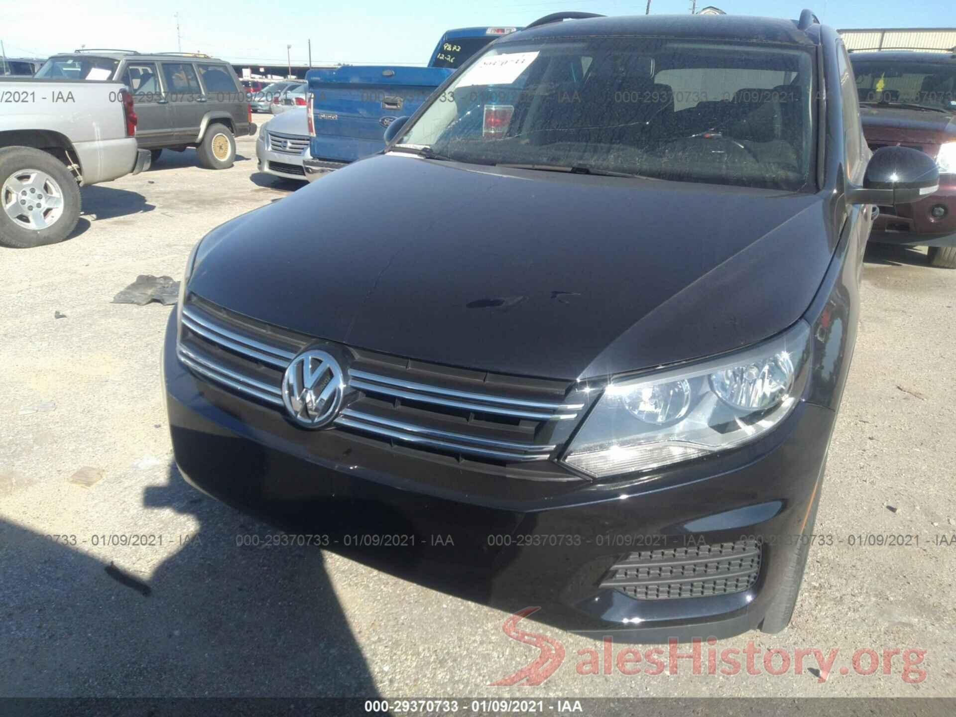 WVGBV7AX7HK052218 2017 VOLKSWAGEN TIGUAN