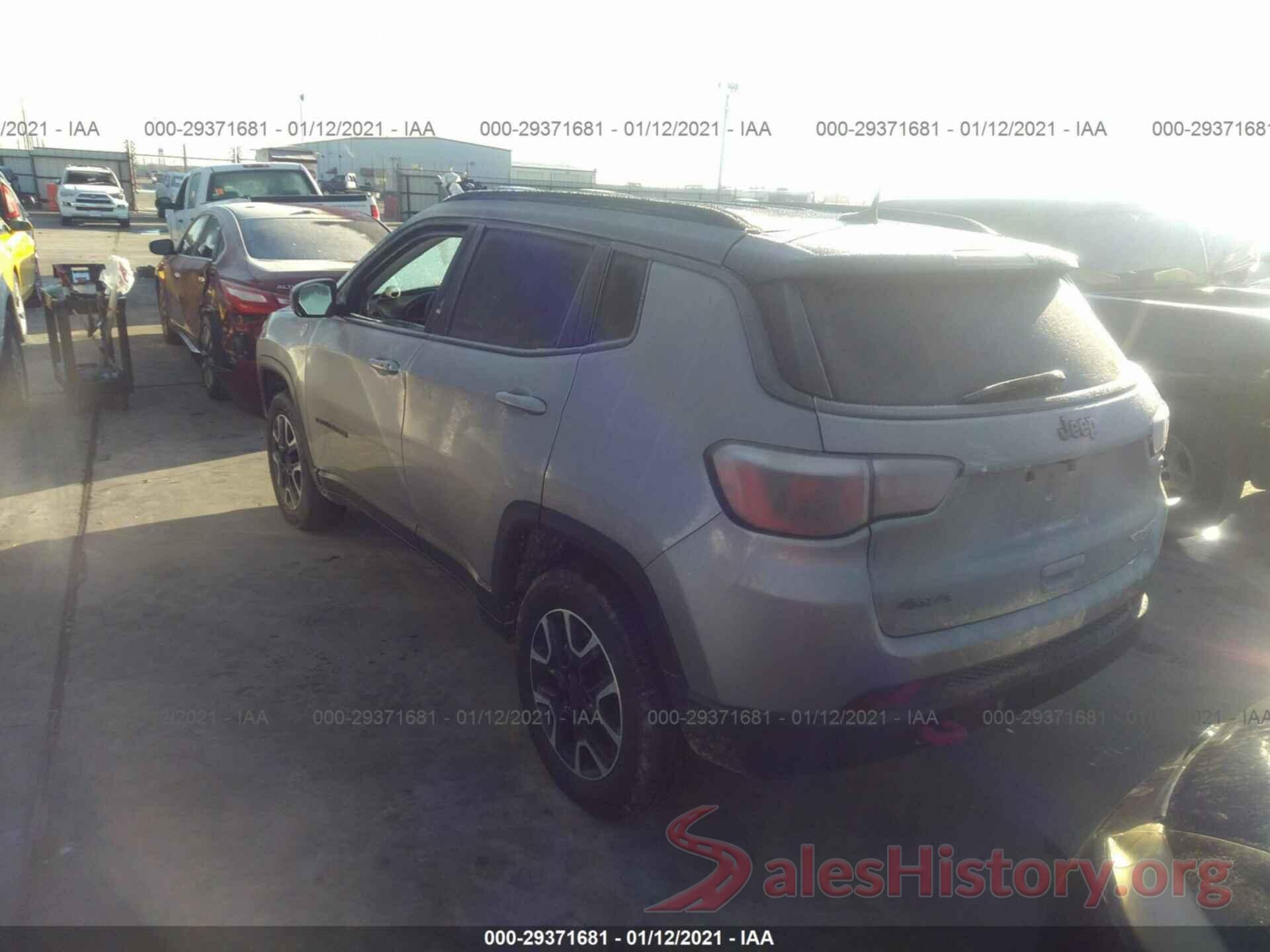 3C4NJDDB5KT740090 2019 JEEP COMPASS