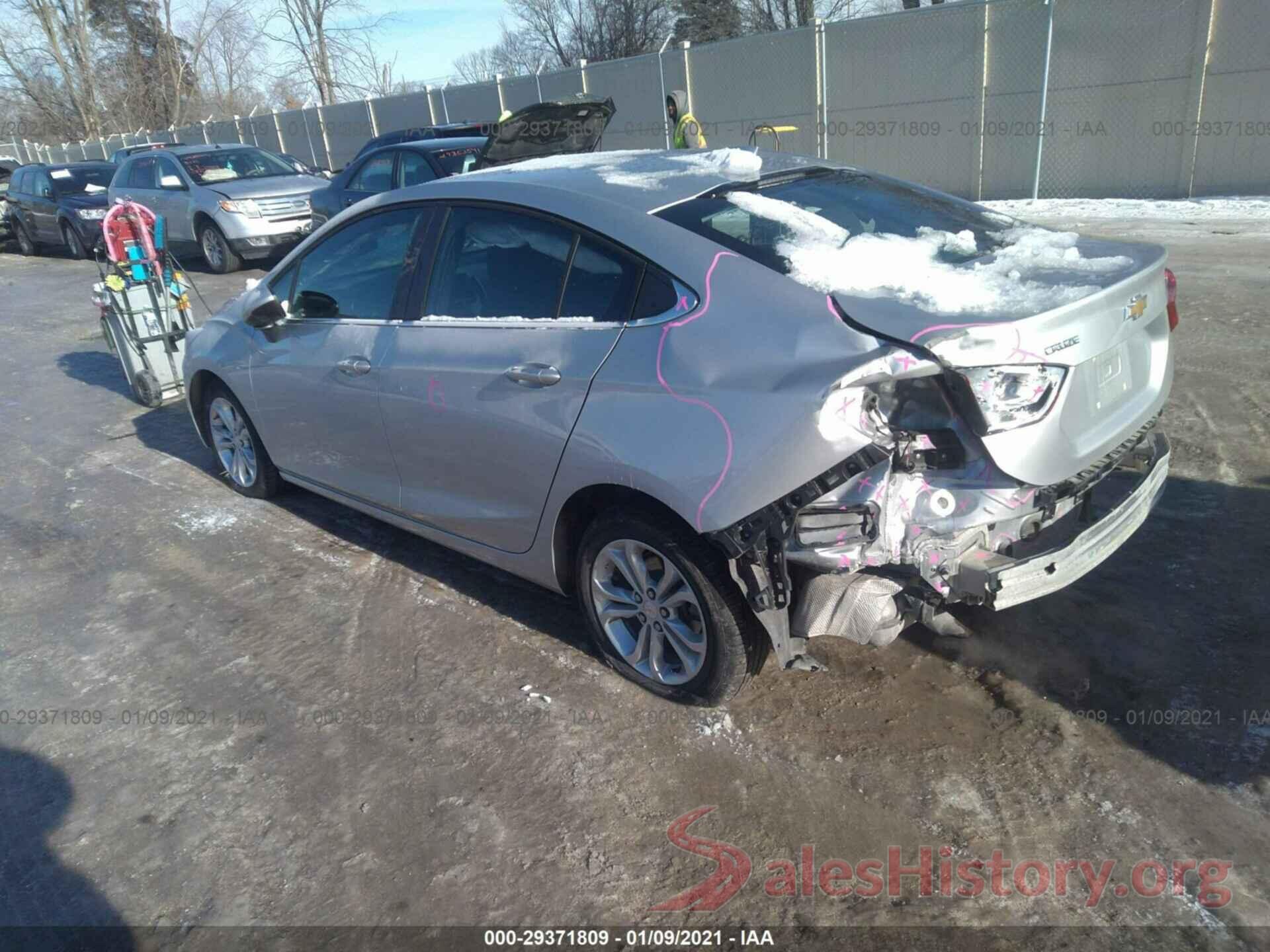 1G1BE5SM8K7145698 2019 CHEVROLET CRUZE