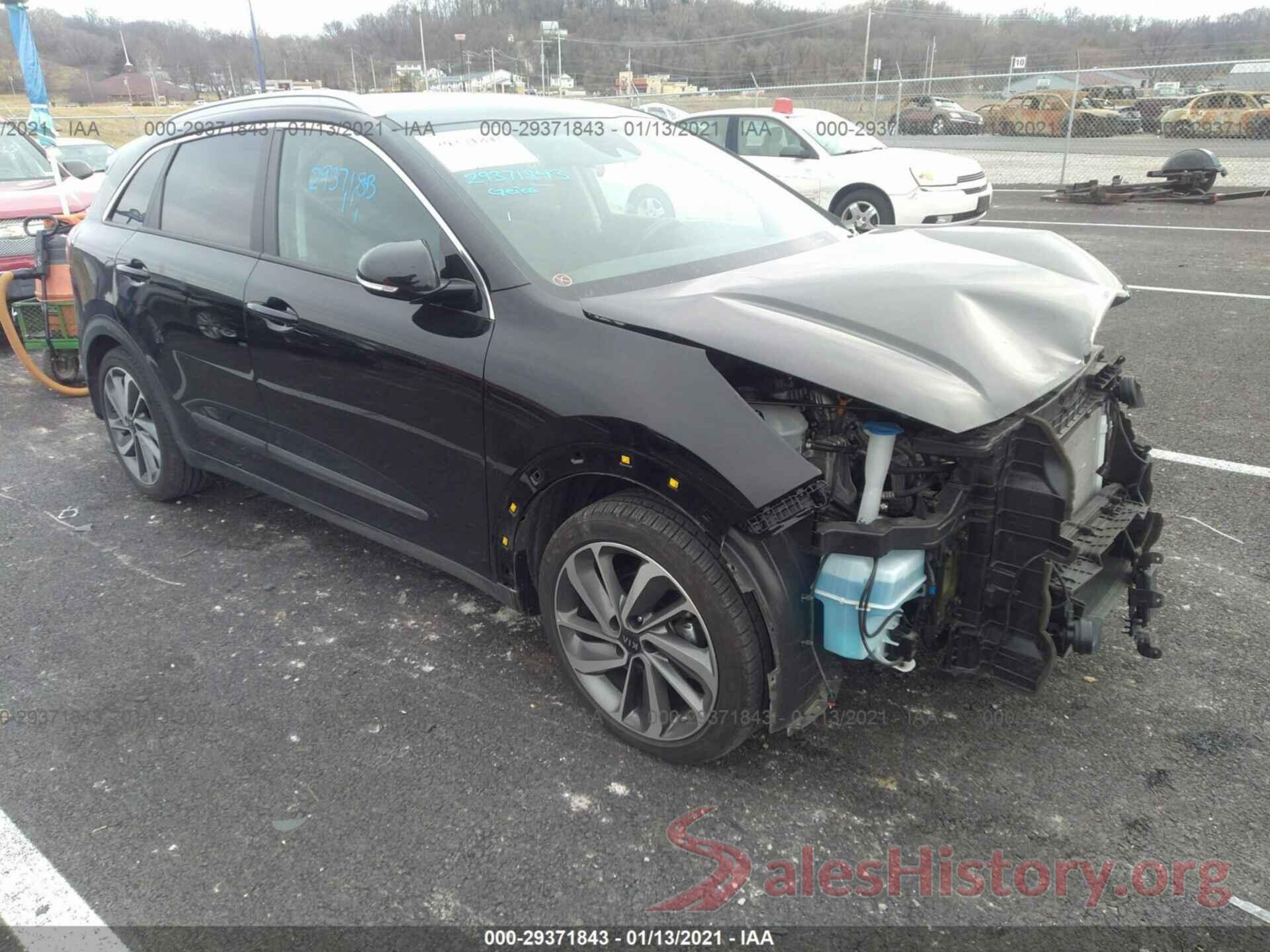 KNDCE3LC5K5264584 2019 KIA NIRO