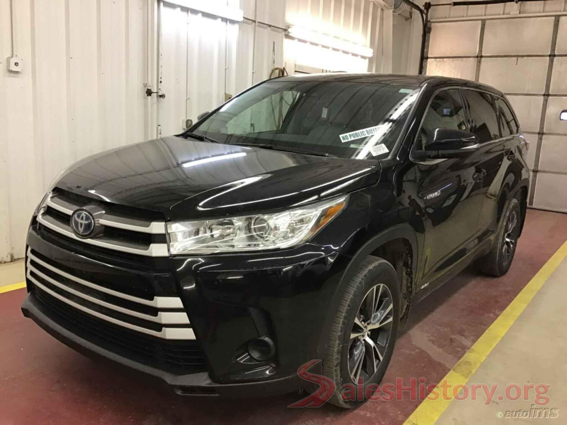 5TDBGRFH9JS048763 2018 TOYOTA HIGHLANDER