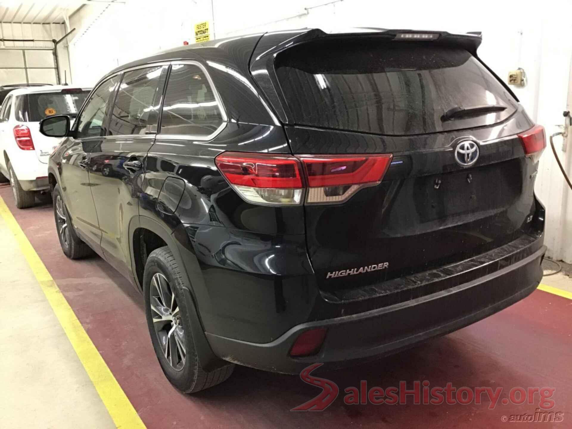 5TDBGRFH9JS048763 2018 TOYOTA HIGHLANDER