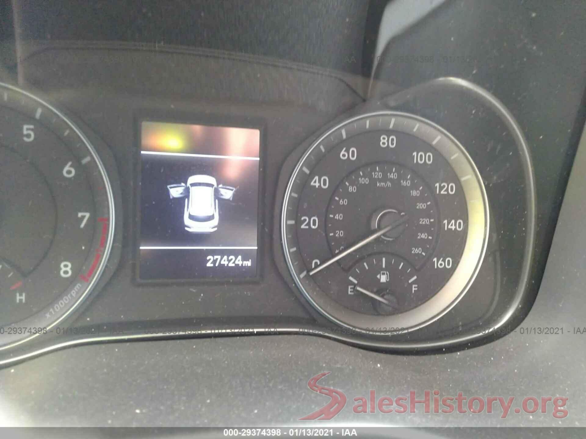 KM8K2CAA8KU360698 2019 HYUNDAI KONA