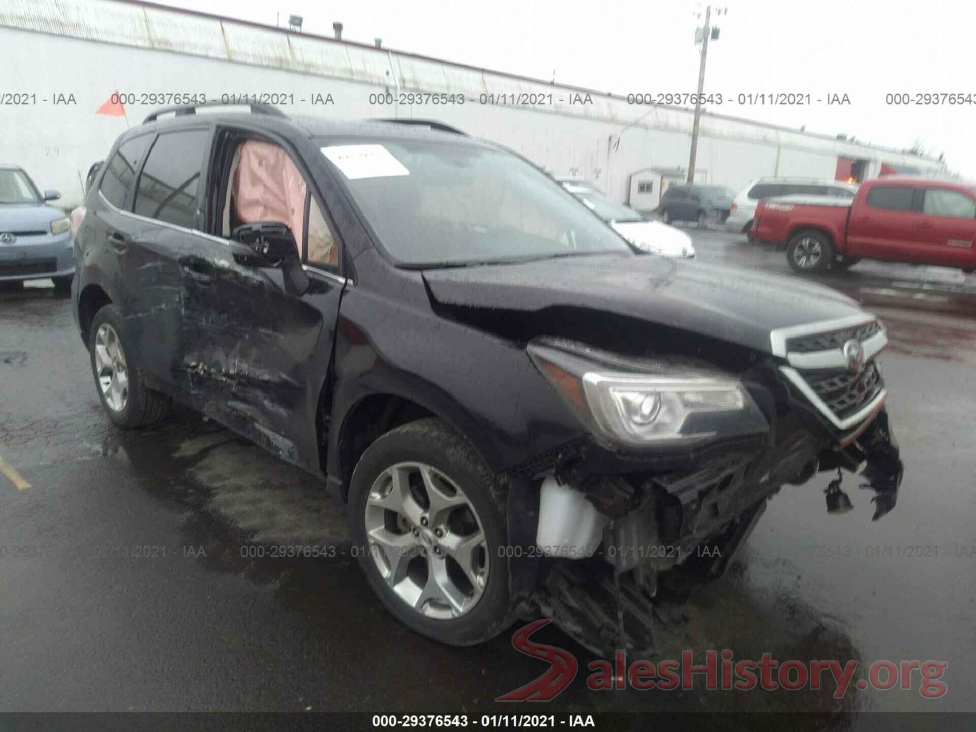 JF2SJAWCXJH444276 2018 SUBARU FORESTER