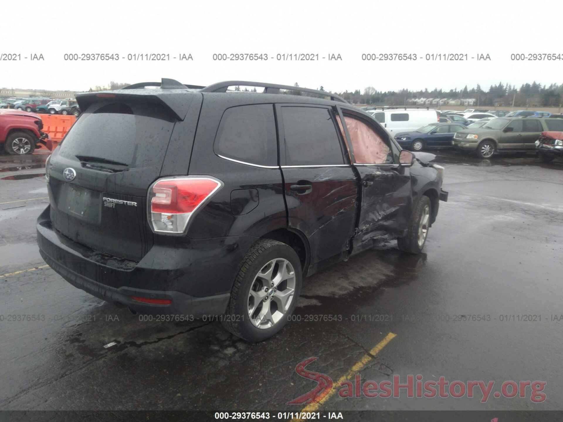 JF2SJAWCXJH444276 2018 SUBARU FORESTER