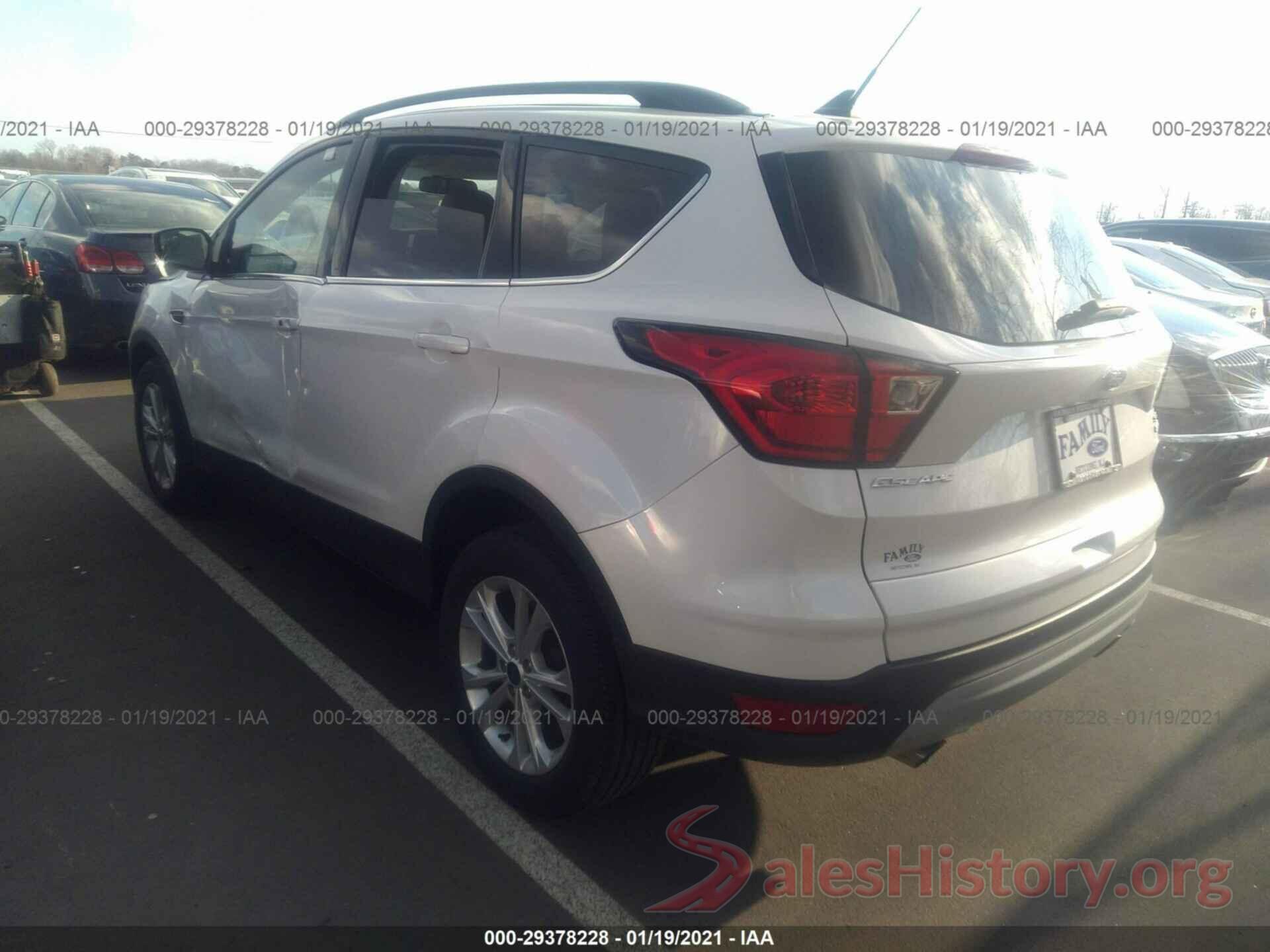 1FMCU9HD1KUB84126 2019 FORD ESCAPE