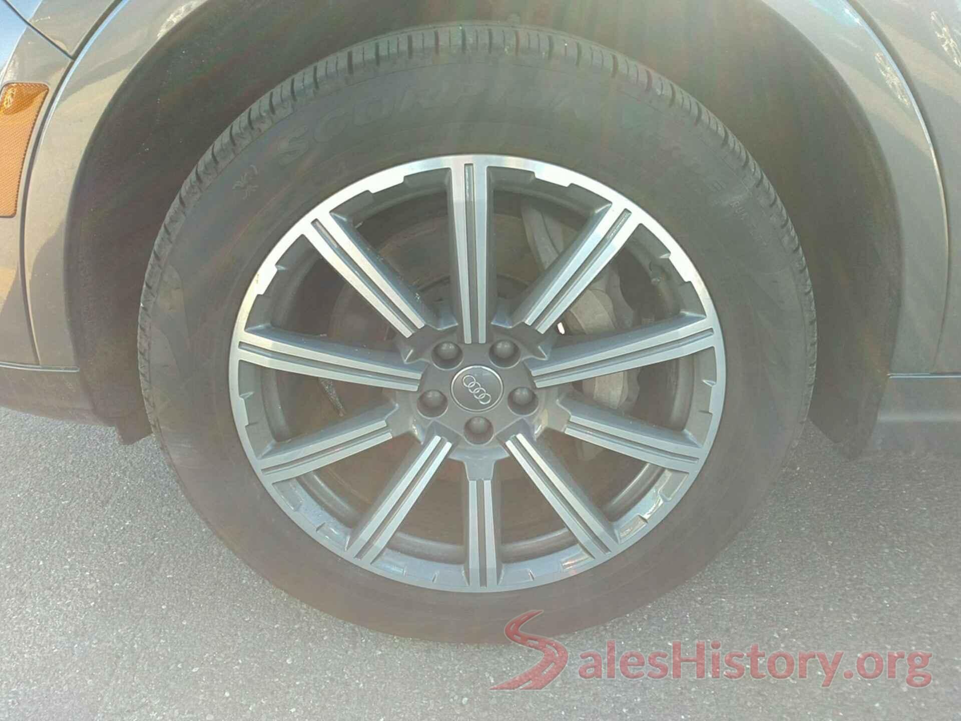 WA1LHBF79JD054519 2018 AUDI Q7