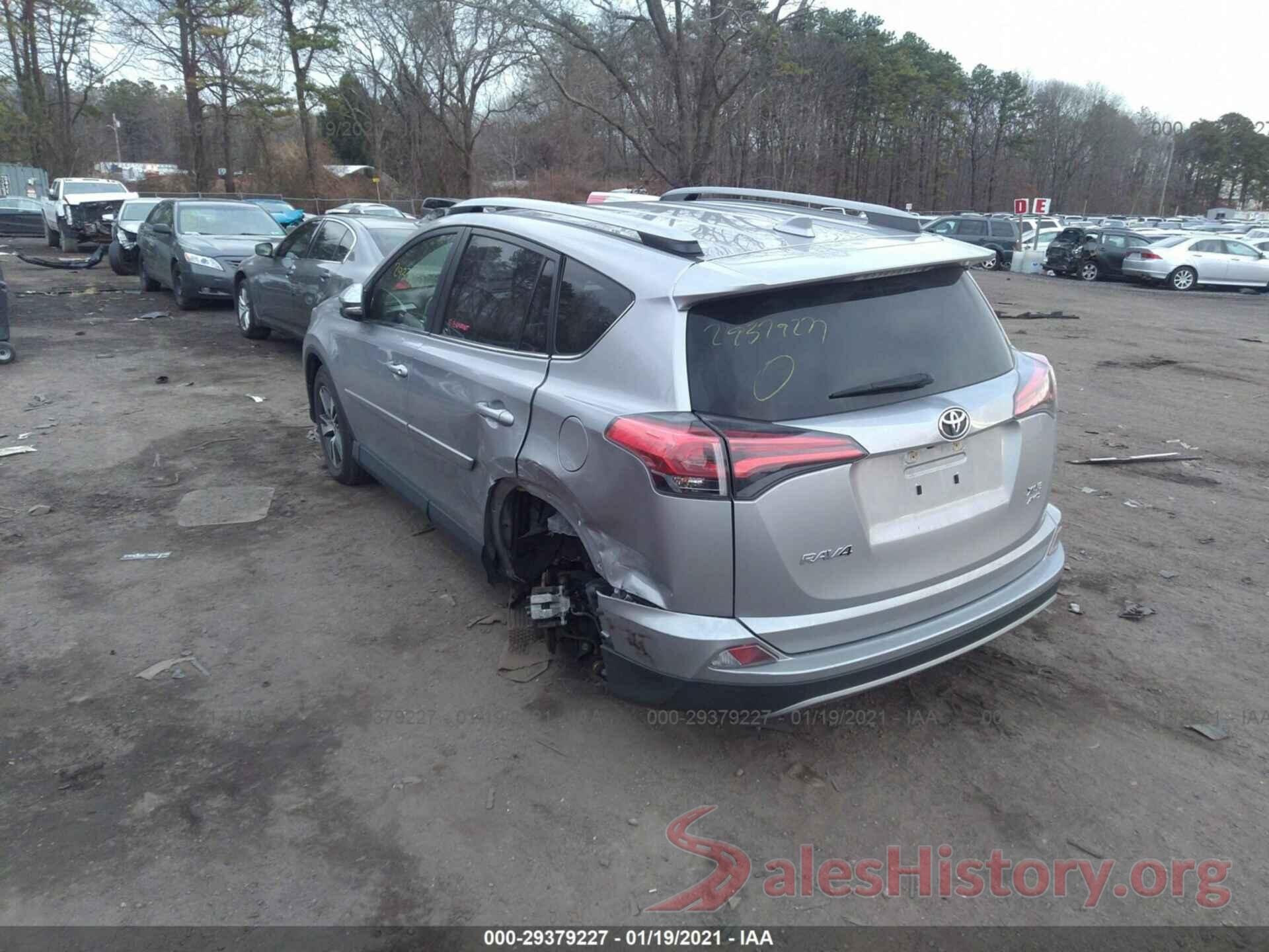 JTMRFREV1JD254387 2018 TOYOTA RAV4