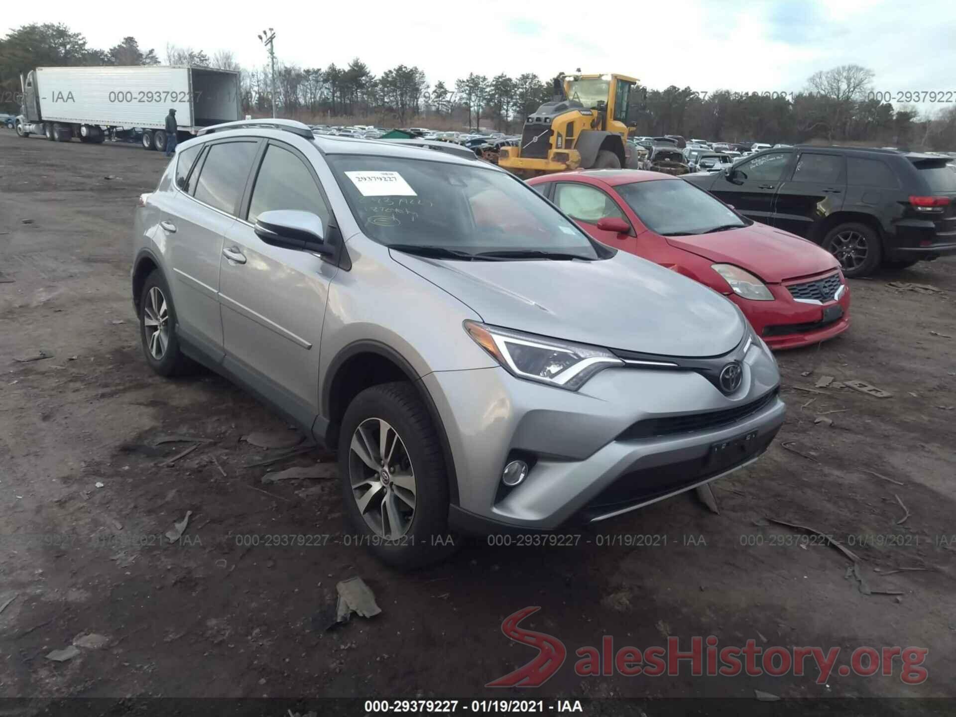 JTMRFREV1JD254387 2018 TOYOTA RAV4