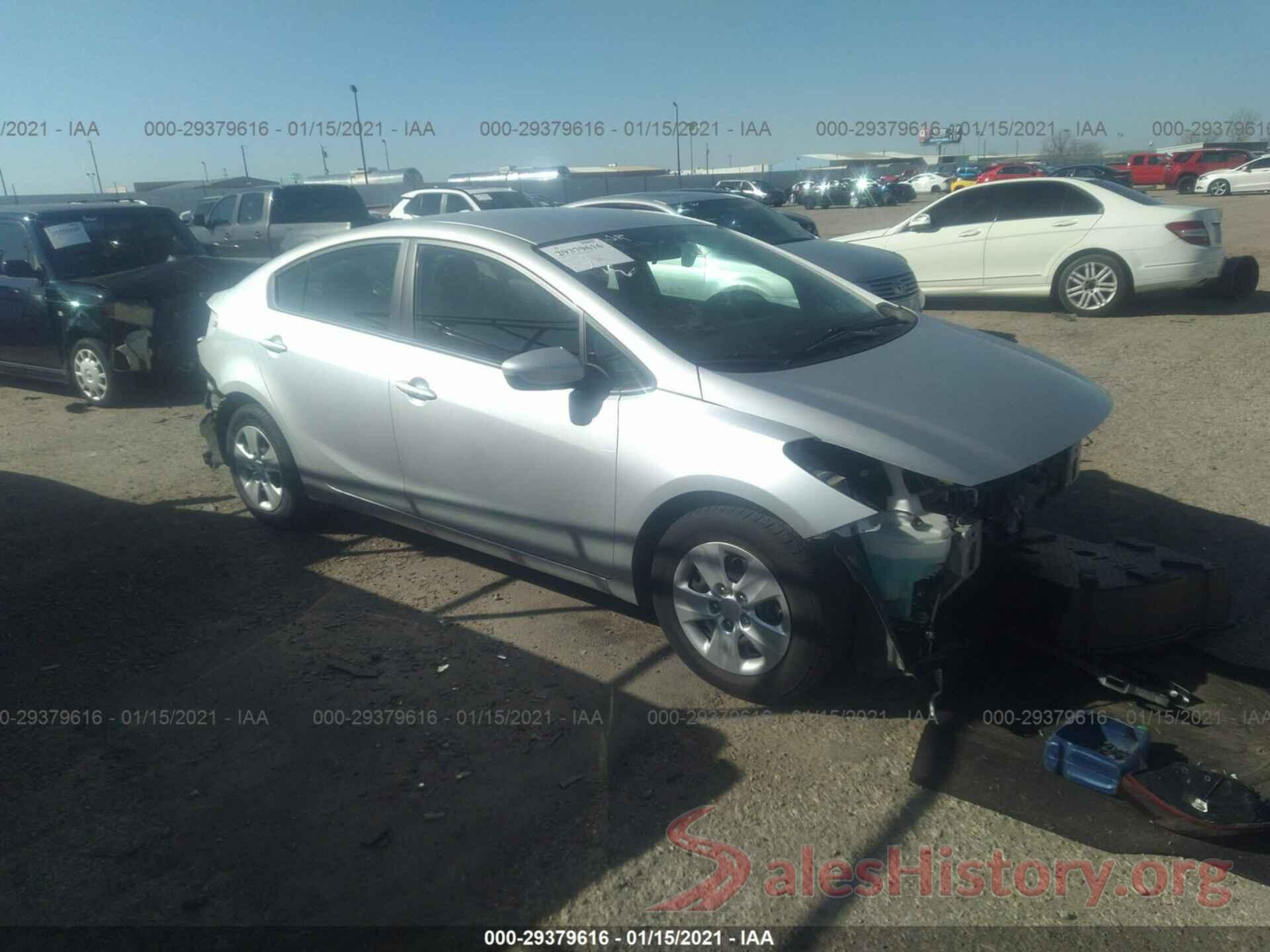 3KPFK4A70JE276226 2018 KIA FORTE